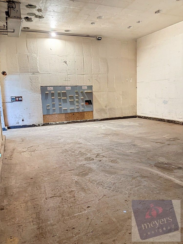 Afsluitbaar atelier (88m²) in Sint-Truiden foto 6