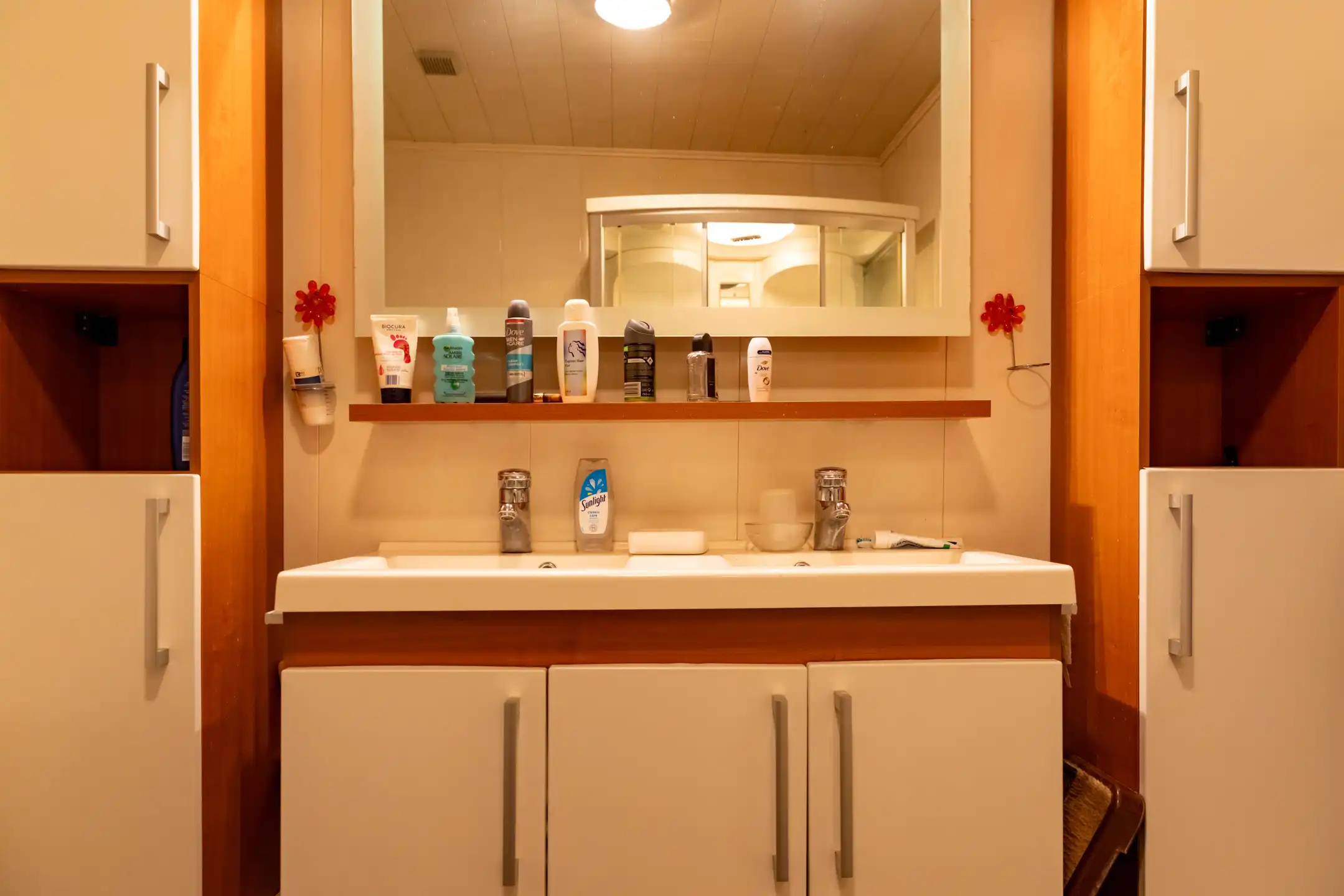 Unieke eigendom gelegen in het groen foto 14