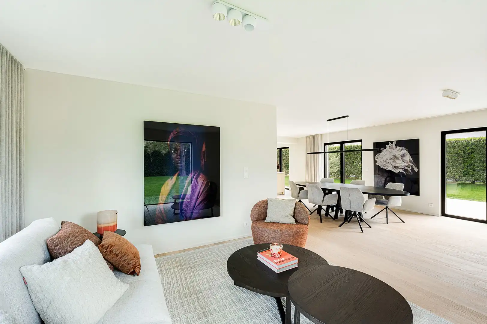 Prachtig gerenoveerde villa, rustig gelegen in een residentiële omgeving aan de rand van Knokke. foto 8