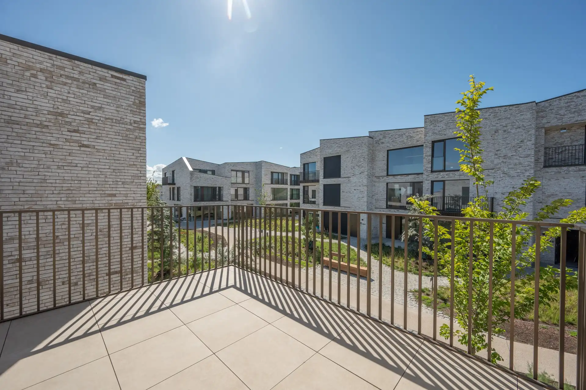 Architecturale nieuwbouwwoning met BEN-label en unieke leefruimte foto 15