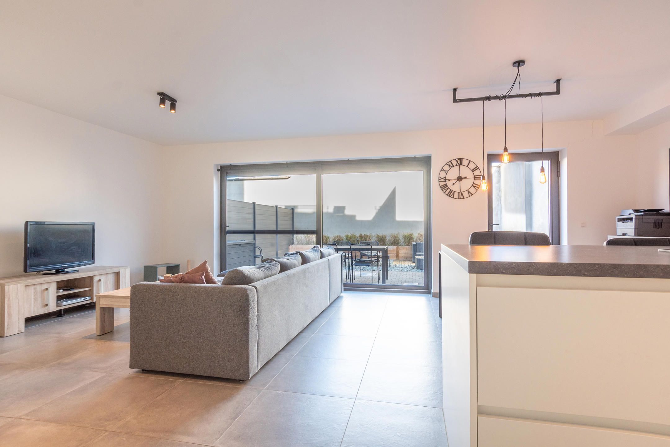 Trendy gelijkvloers appartement! foto 6