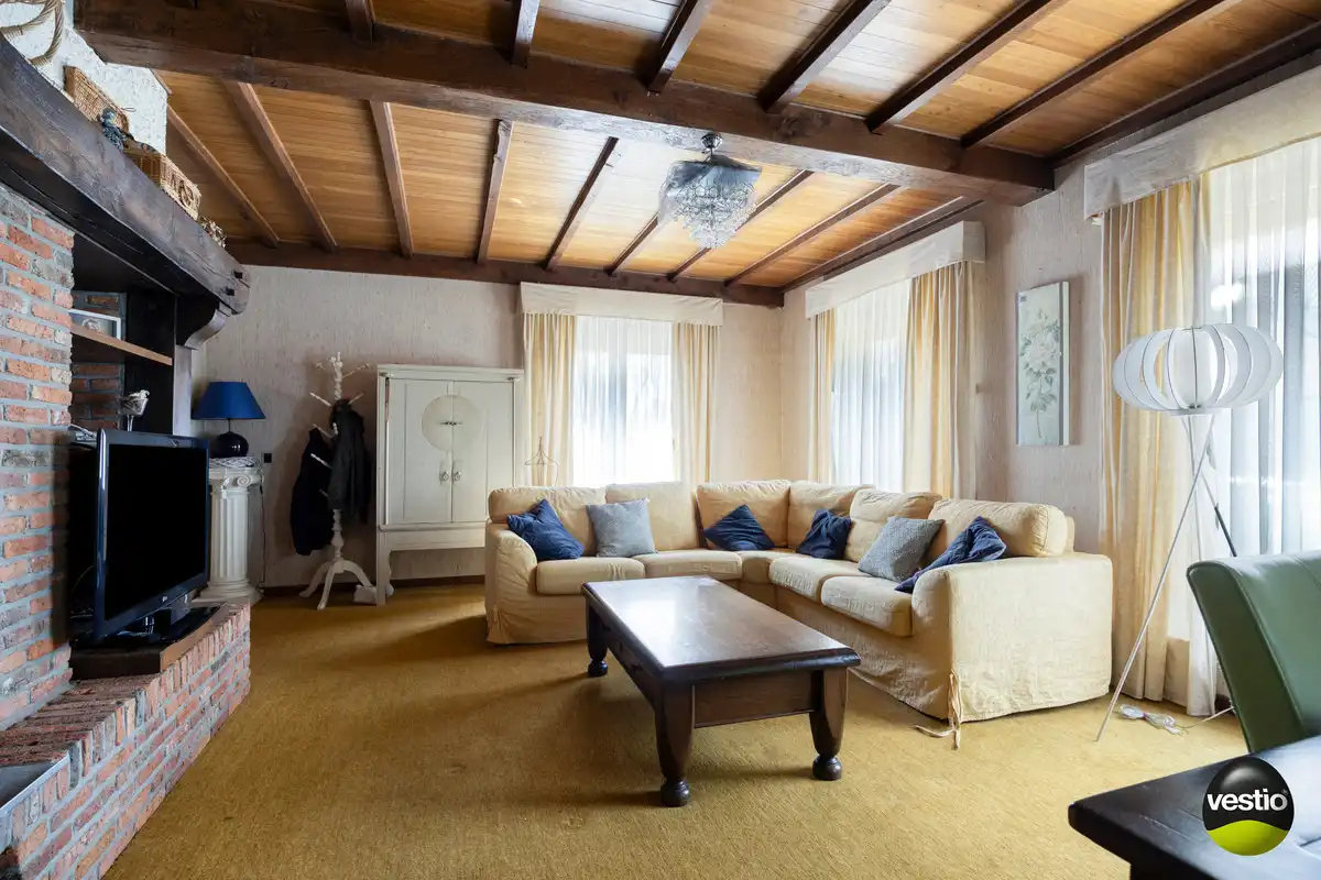 GELIJKVLOERSE WONING MET 3 SLK op 17A89CA NABIJ CENTRUM BILZEN. foto 2