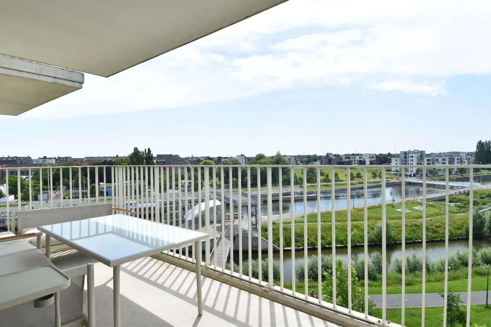 Prachtig 2-slaapkamerappartement (BJ 2021) met zicht op de Leie te koop in Harelbeke foto 15