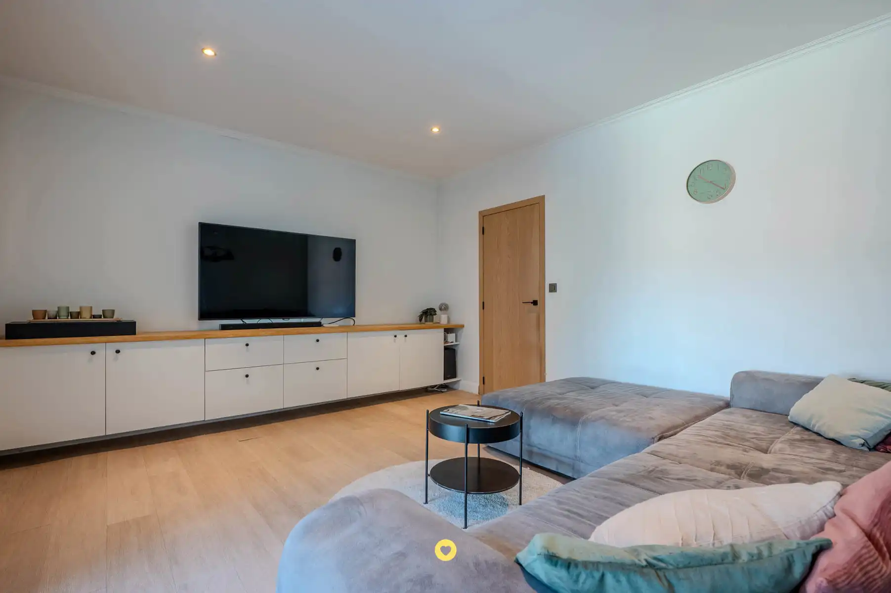 Gerenoveerde woning met 4 SLK's  en tuin met zwembad (EPC A) foto 6