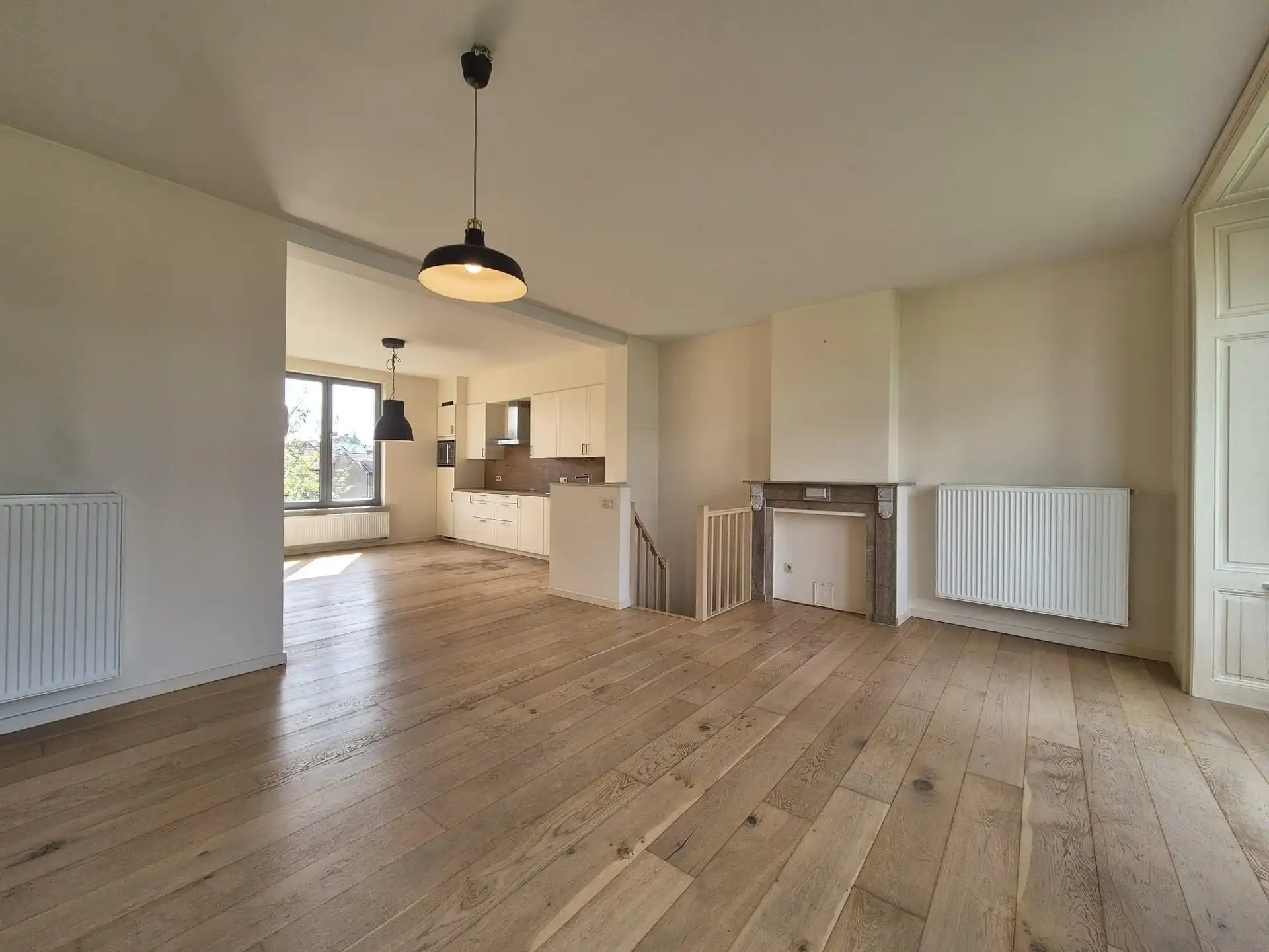 Verrassend ruim gelegen appartment met zicht op het water.  foto 3