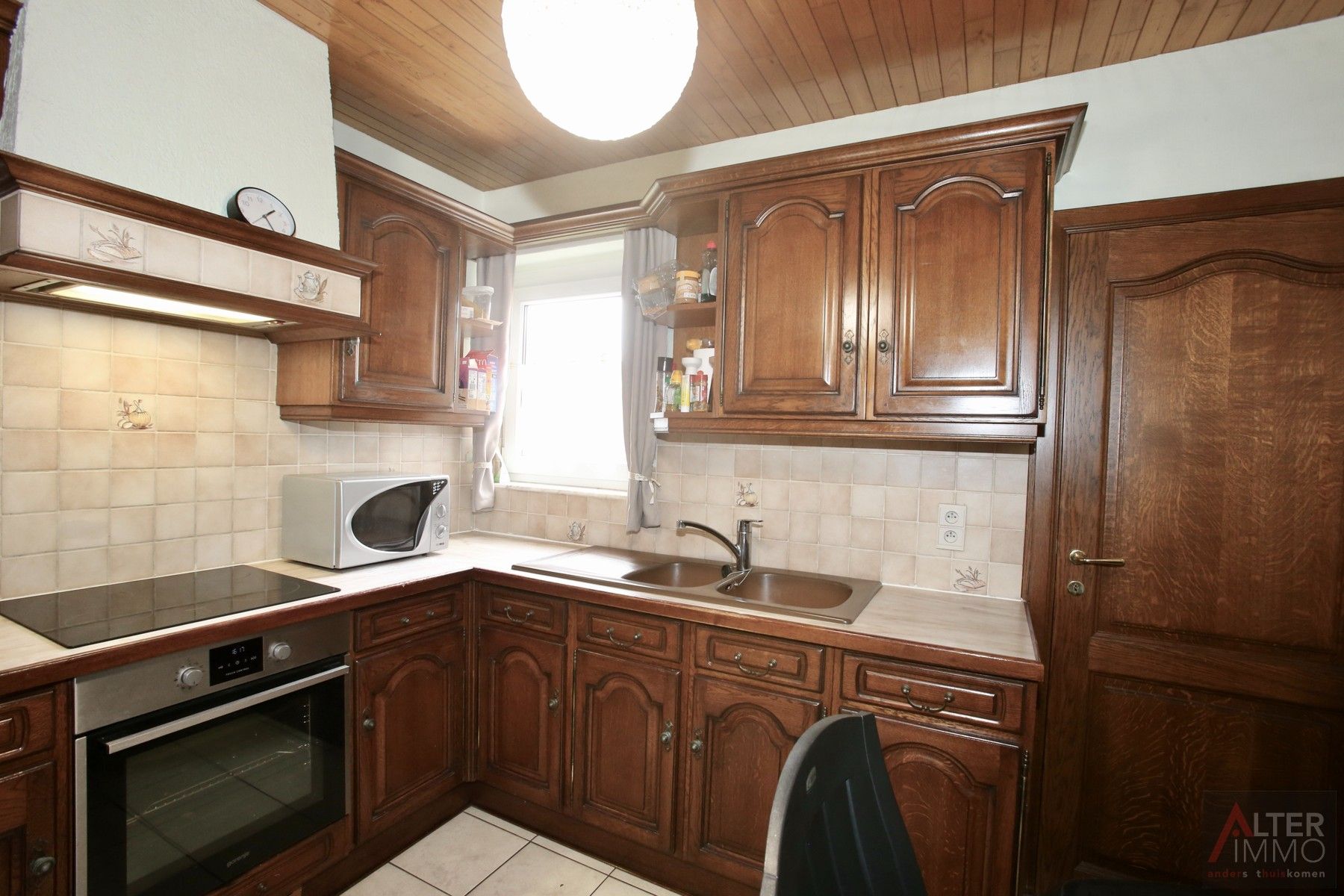 Éengezinswoning - 3 slaapkamers  - perceel 6a 57ca. foto 12