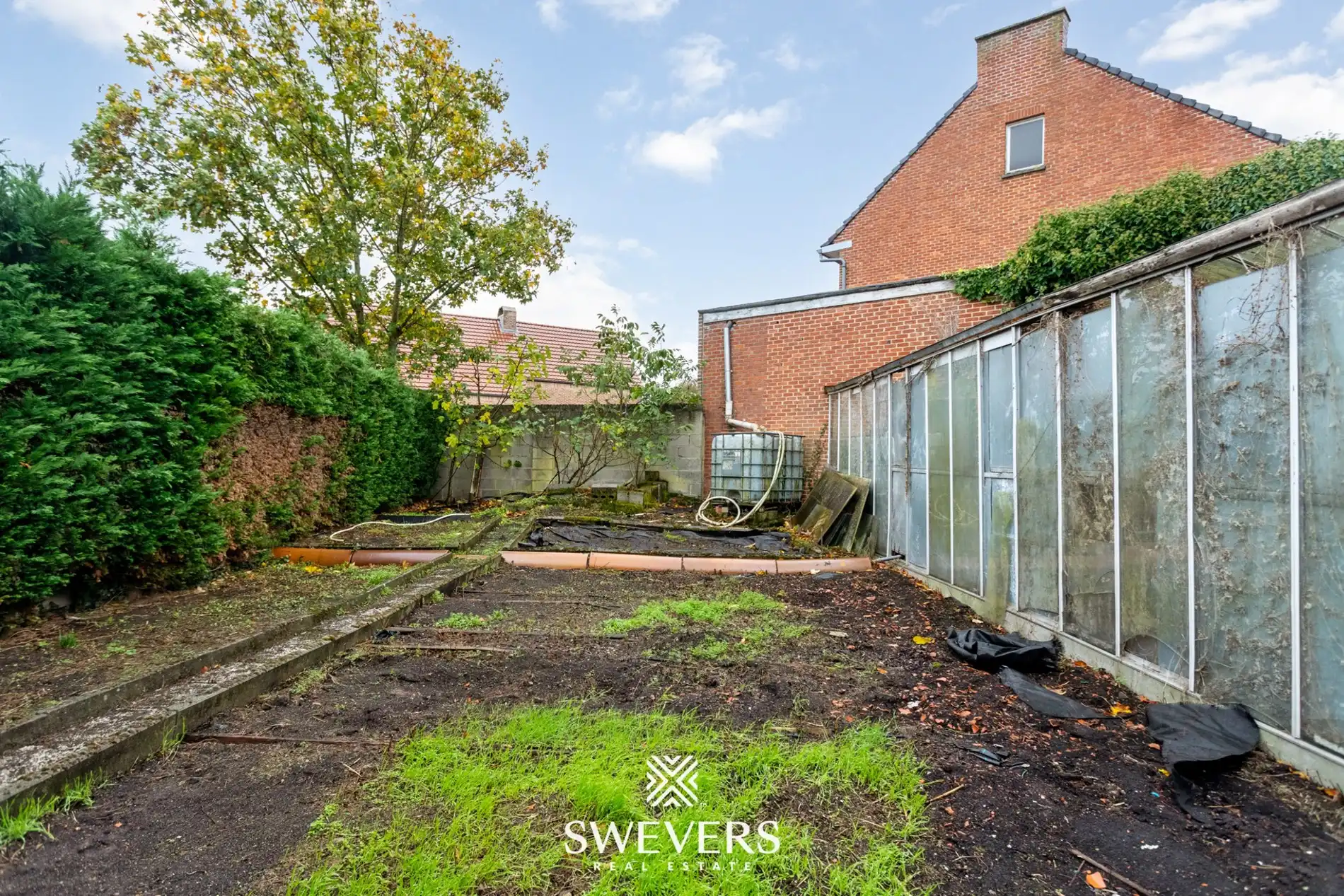 Zeer solide woning met renovatiepotentieel op 10a 18ca  foto 21