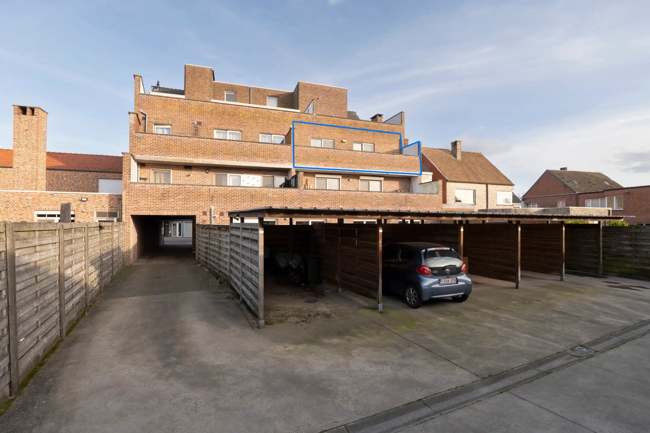 Uitstekend 2 slpk. appartement met kelderberging en private garage foto 13