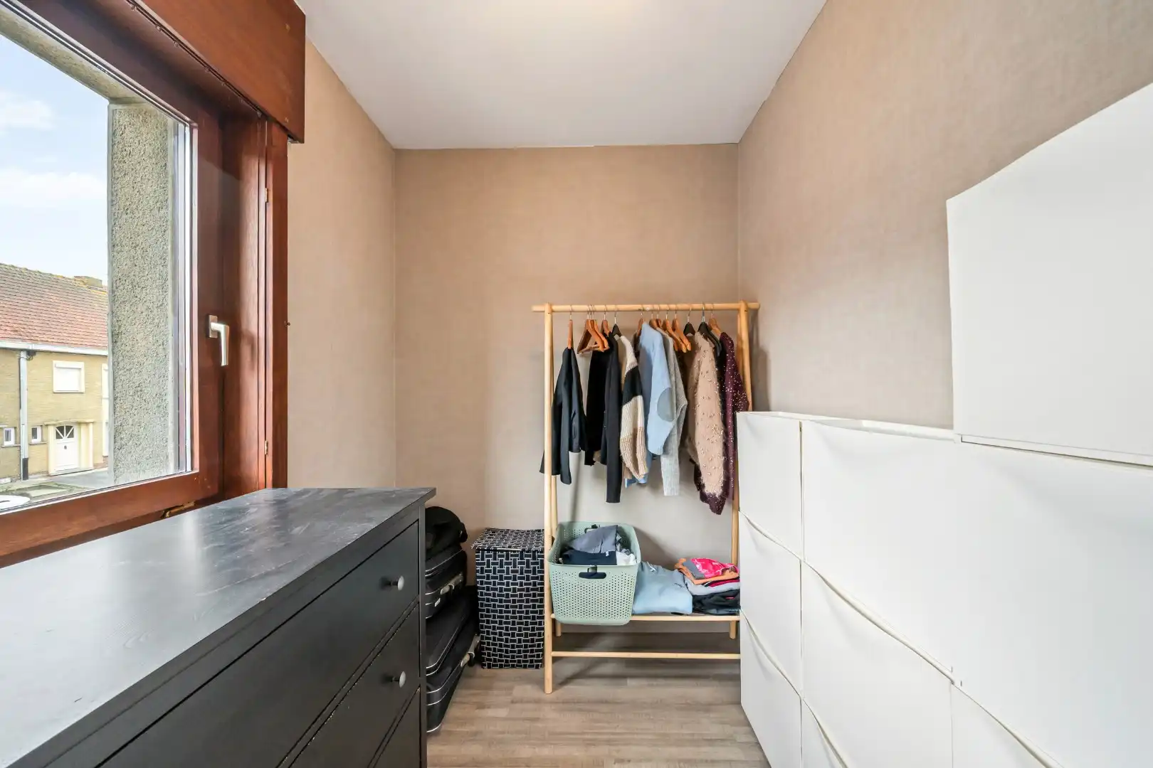 Instapklare woning met 3, mogelijks 4 slaapkamers, garage en tuin in Lauwe foto 12