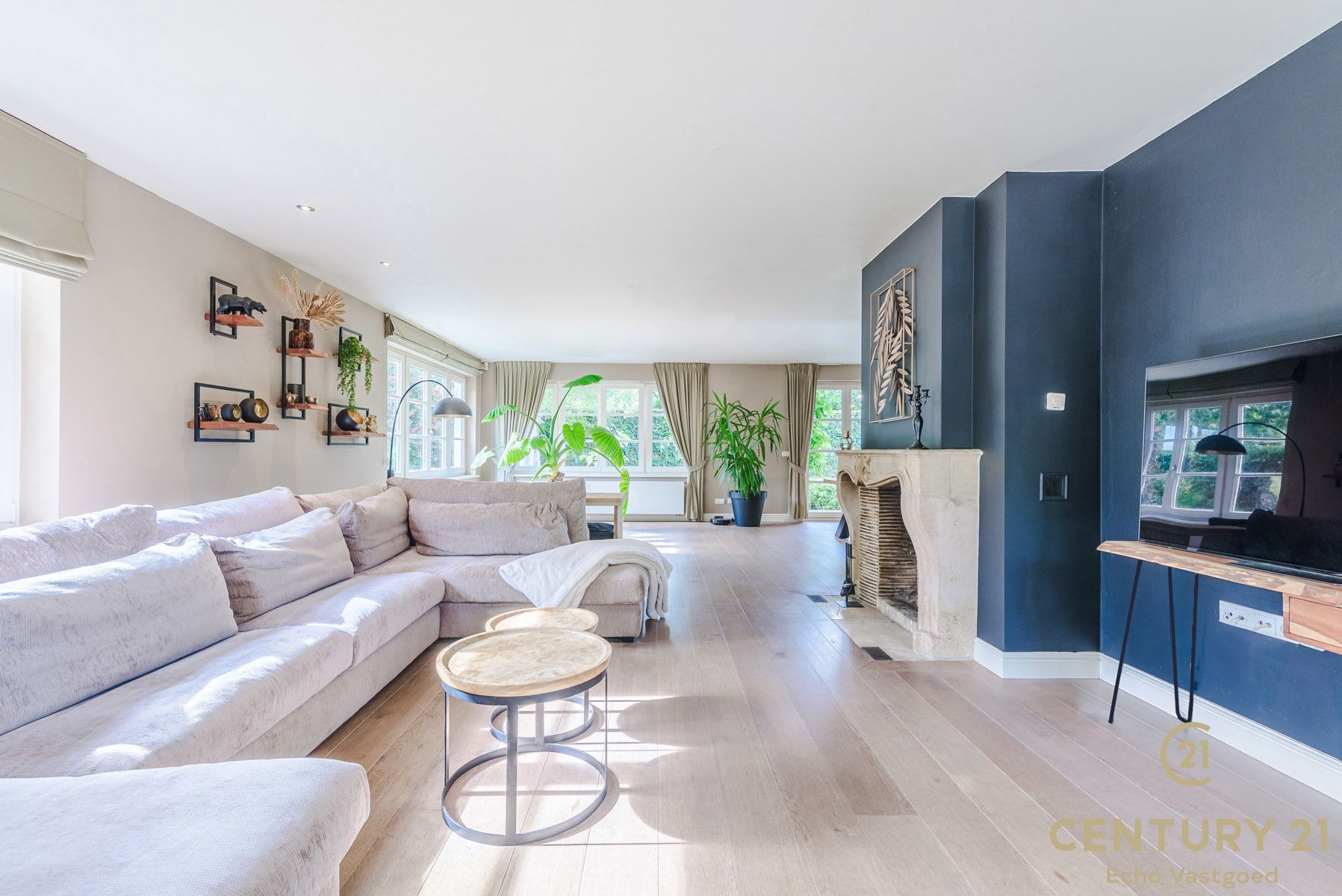 Tijdloze, instapklare villa met 5 slpk en 3 badk op ca1521m² foto 4