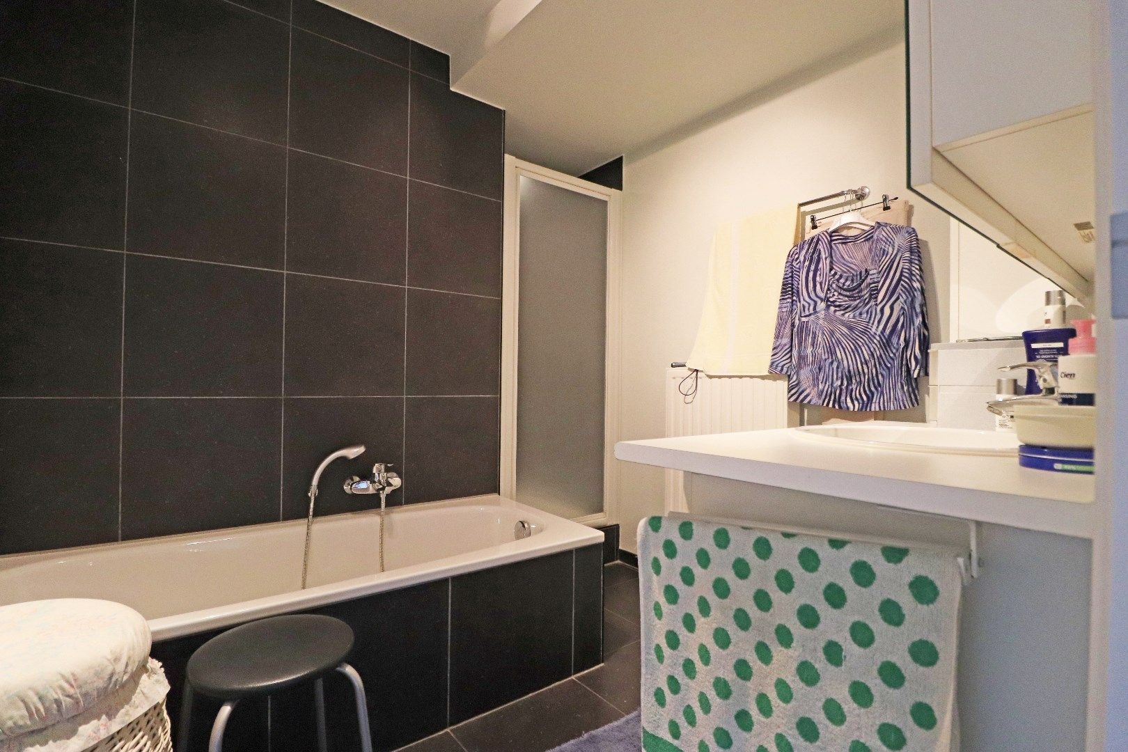 Verzorgd appartement met autostaanplaats foto 6