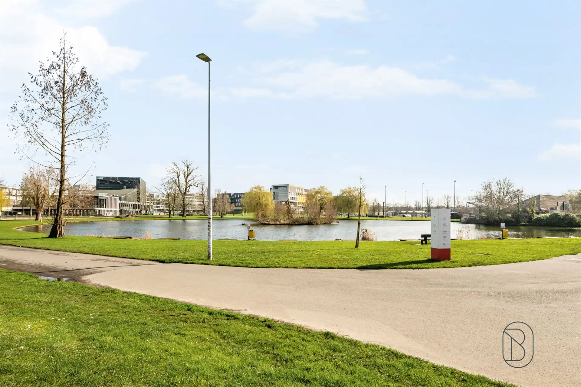 Commercieel pand op strategische ligging! foto 11