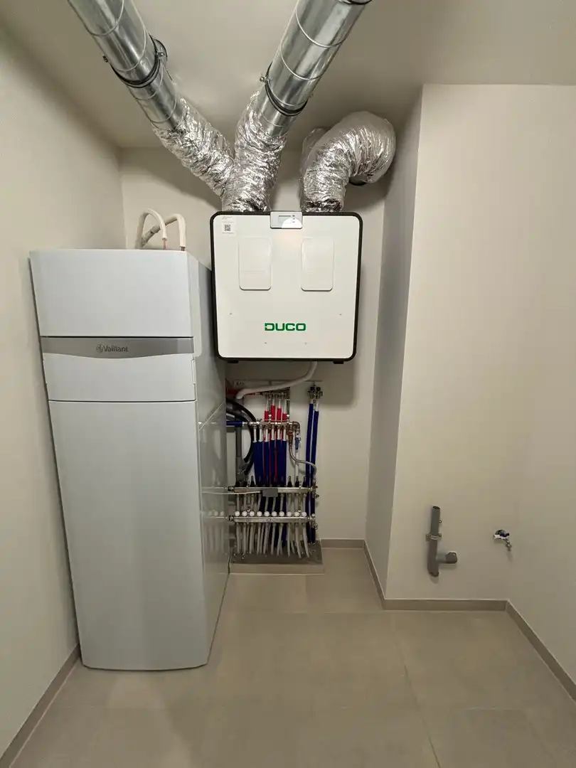 Nieuwbouw 2-slaapkamerappartement met terras foto 19