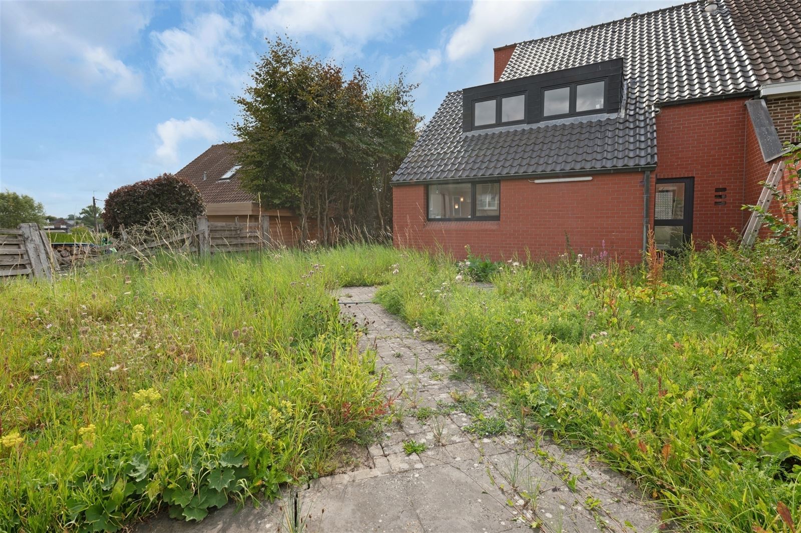 Gerenoveerde woning met tuin foto 18