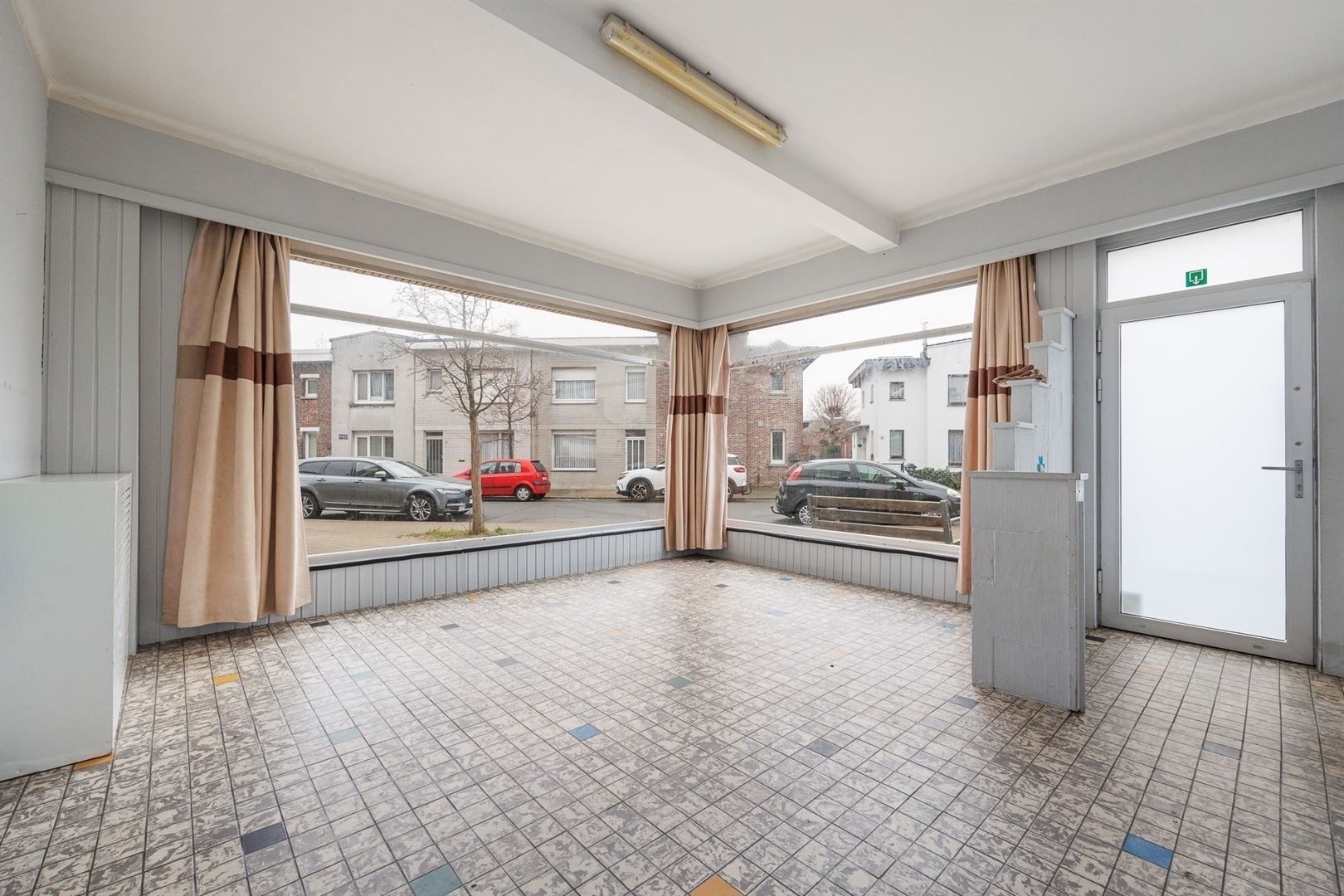 Hoekwinkel of gelijkvloers appartement van 136 m² met patio van 75 m² foto 3