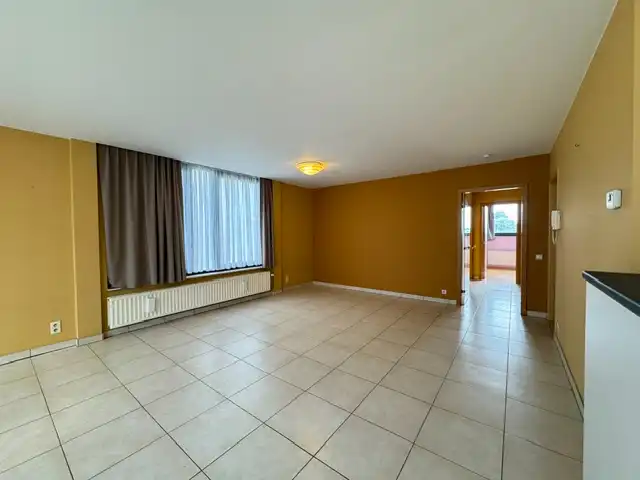 Zeer ruim 2 slpk appartement te huur in Westende dorp! foto 7