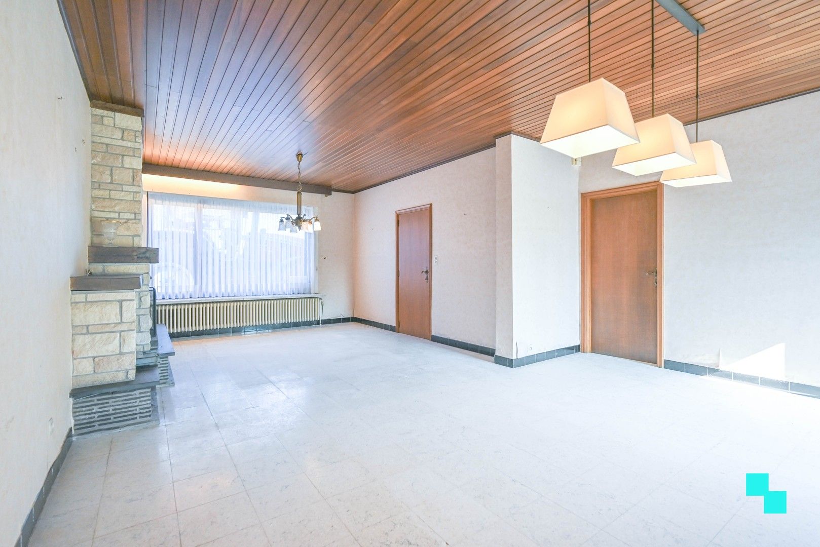 Woning met bijhorende schuur/loods op ruim perceel in Desselgem foto 4