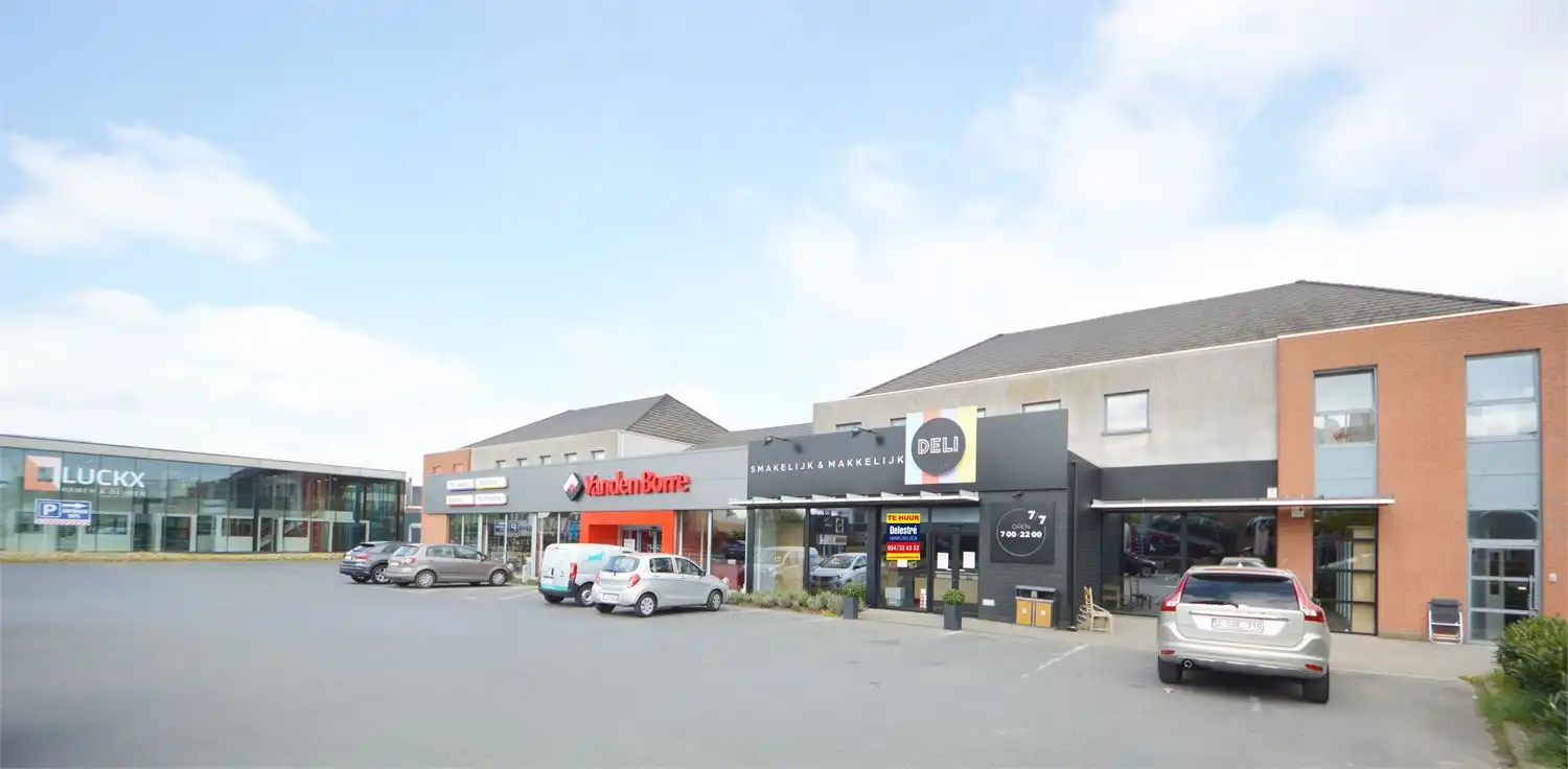 TOP GELEGEN BAANWINKEL GENTSESTEENWEG foto 2