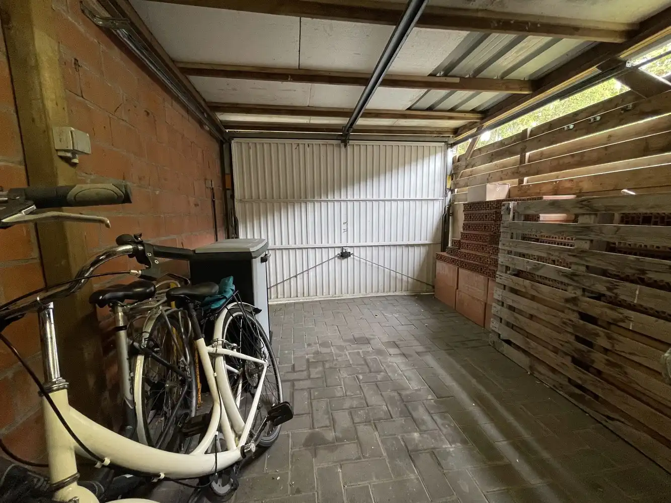 Verrassend ruime en volledig gerenoveerde woning met 3 slaapkamers en tuin foto 27