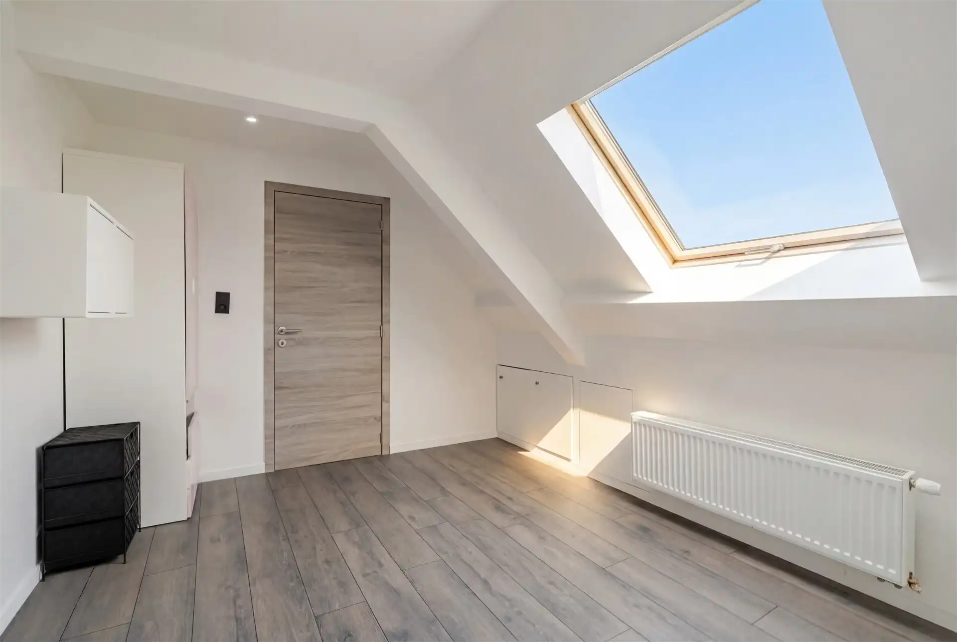 Instapklare woning met 4 slks, garage en aanpalende bouwgrond foto 21