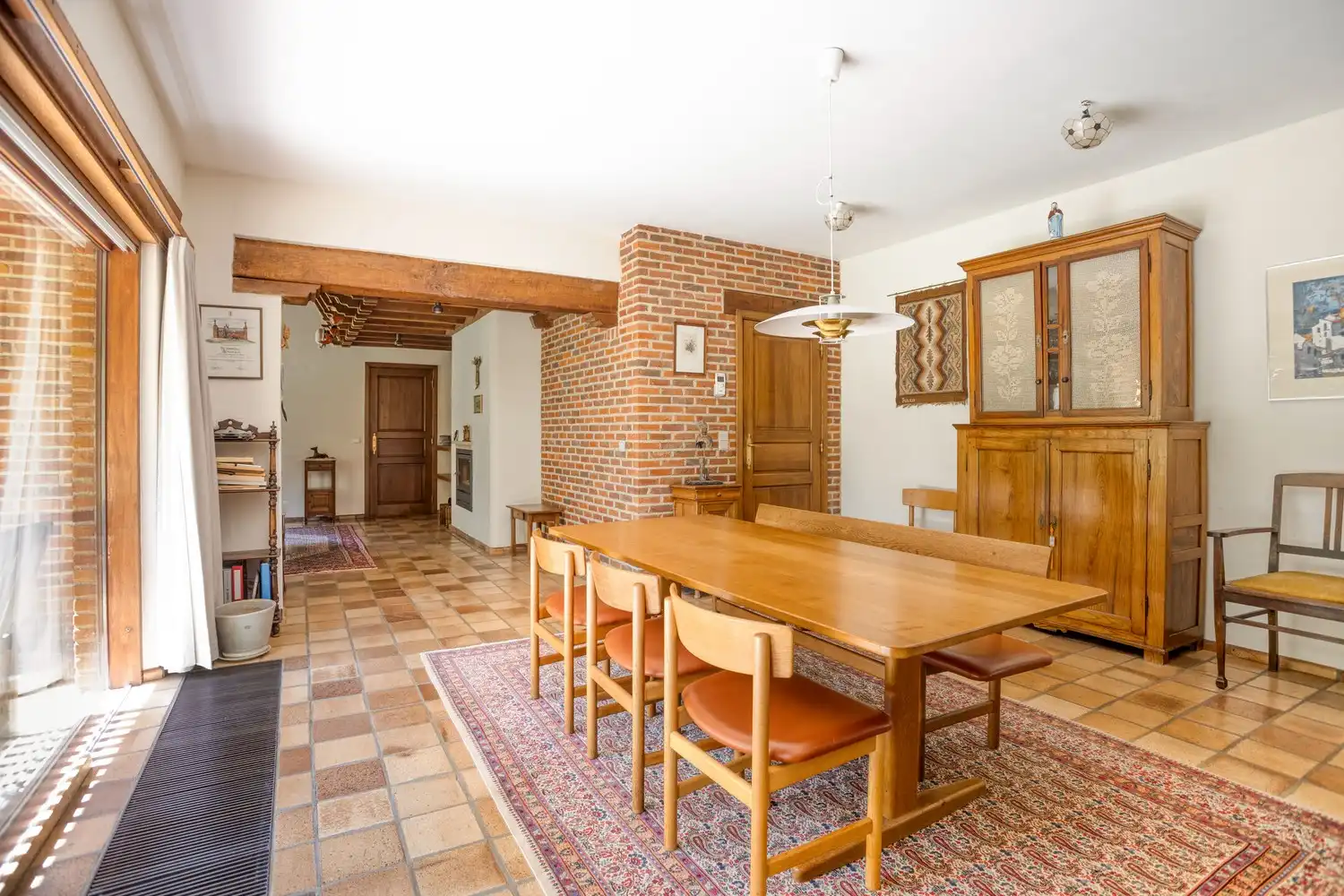 Prachtige, achterin gelegen villa op 22a15ca foto 8