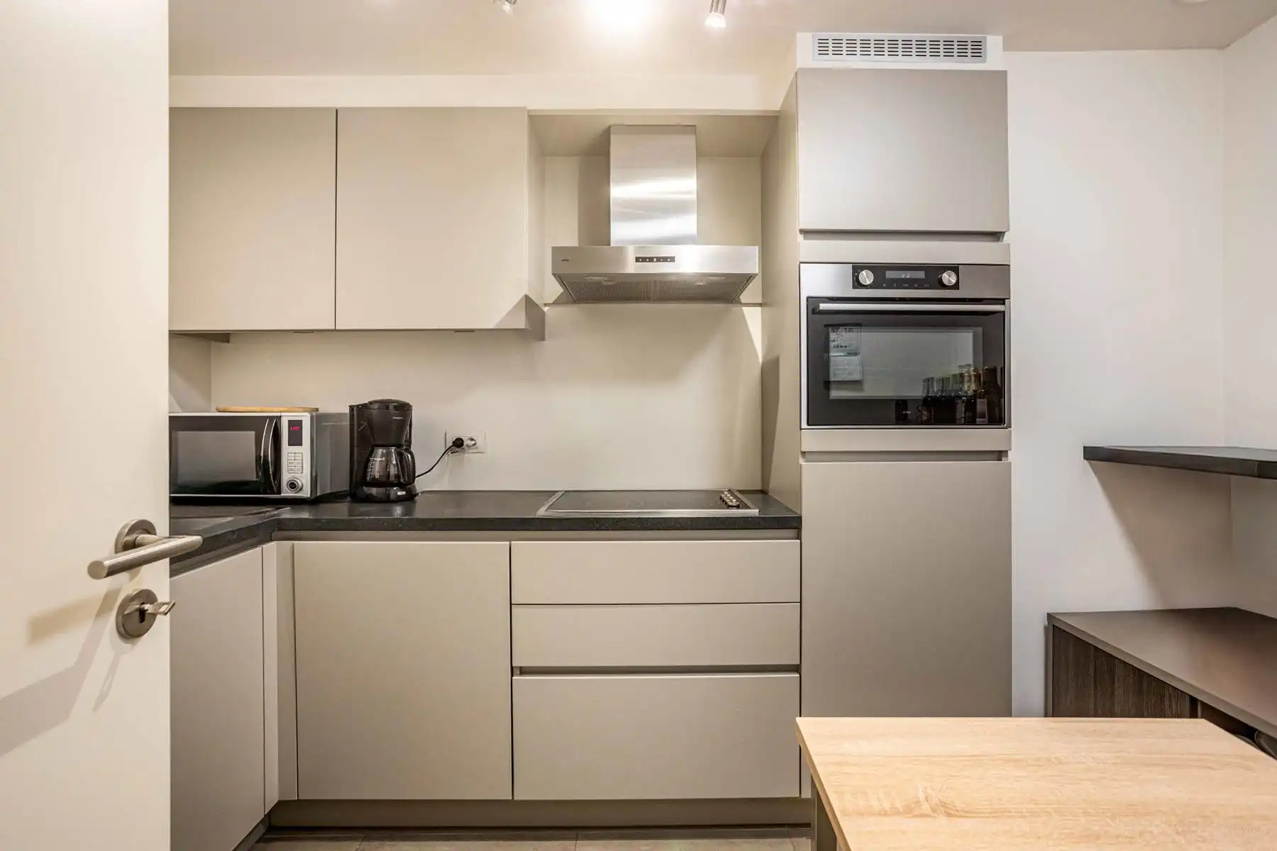 Te koop: commercieel gelijkvloers station Denderleeuw foto 15