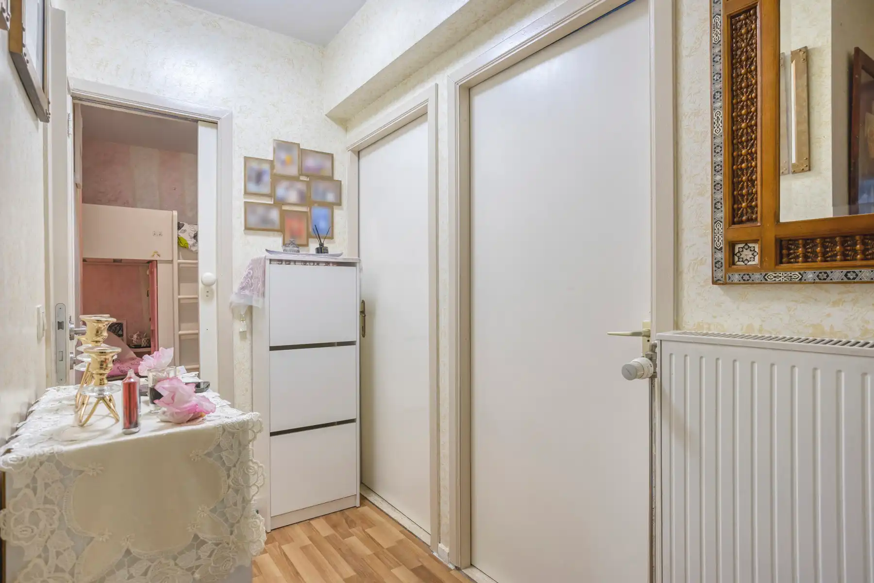 Ruim instapklaar appartement met parking foto 12