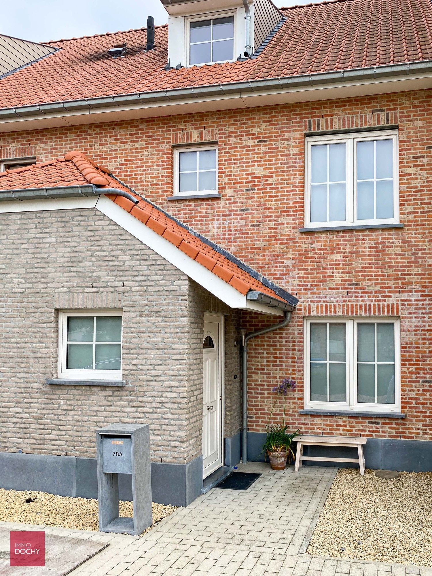 Mooie instapklare recente woning | Izegemstraat foto 13