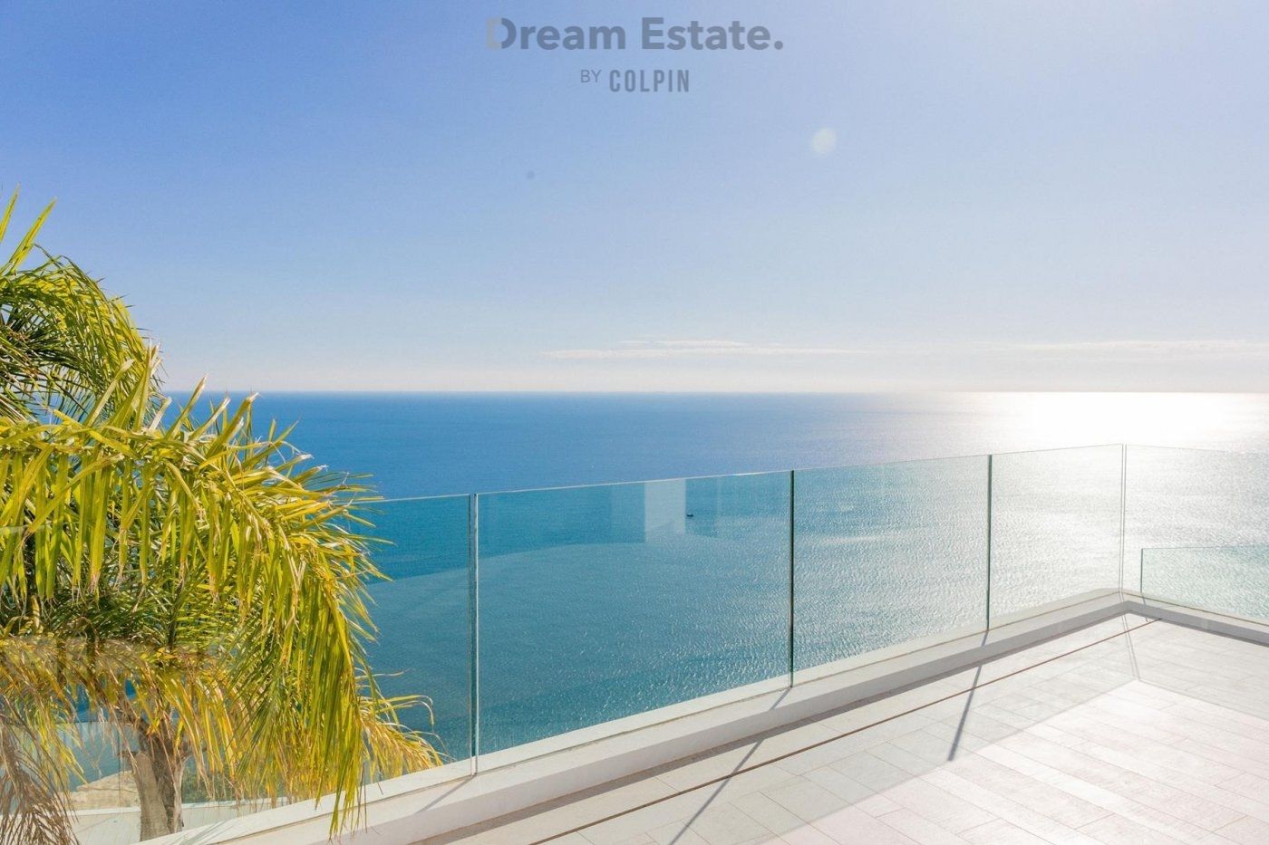 Villa op de eerste lijn foto 13