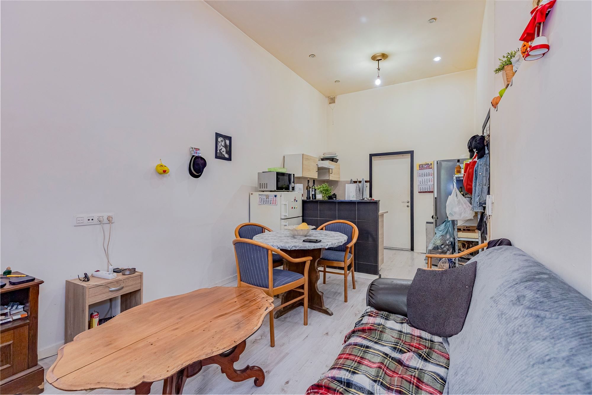 Woning opgedeeld in 4 verhuurde appartementen foto 12