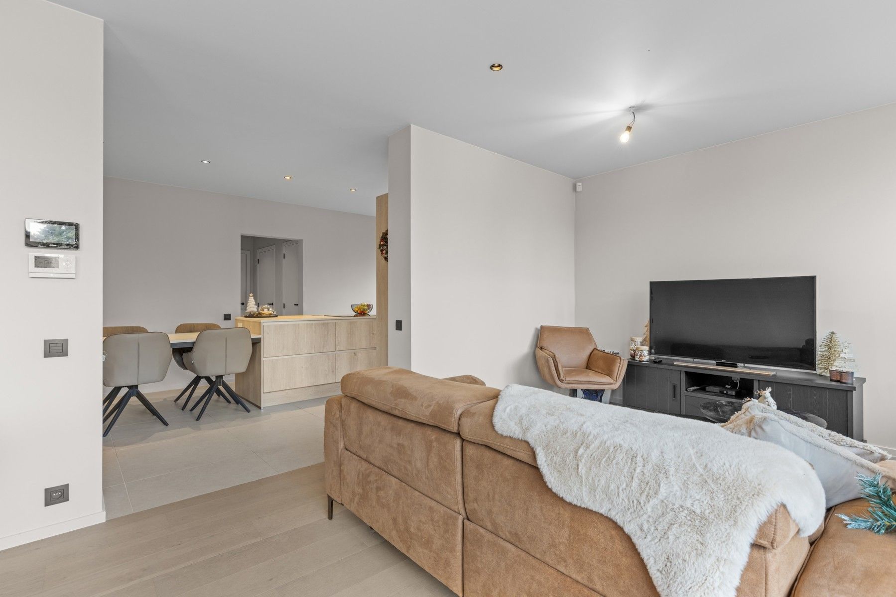  Woning met handelsruimte in het centrum van Bellem  foto 5