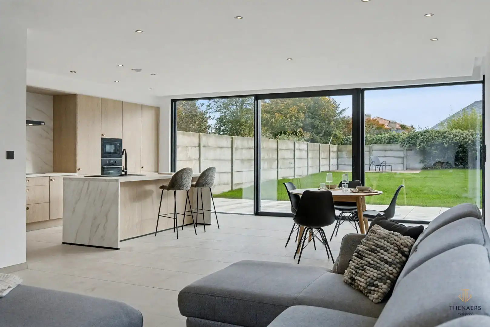 Nieuwbouwwoning met 3 slaapkamers en luxueuze afwerking. foto 4