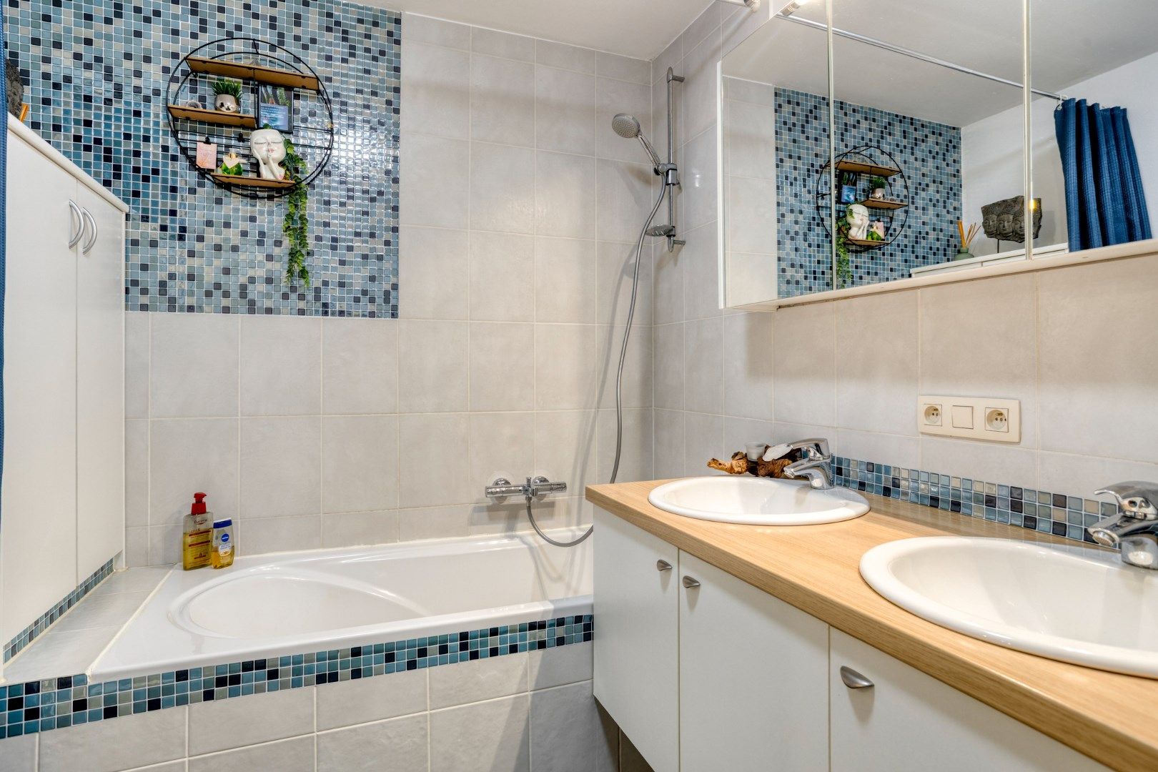 Verzorgd gelijkvloers appartement met tuin vlakbij het centrum foto 18