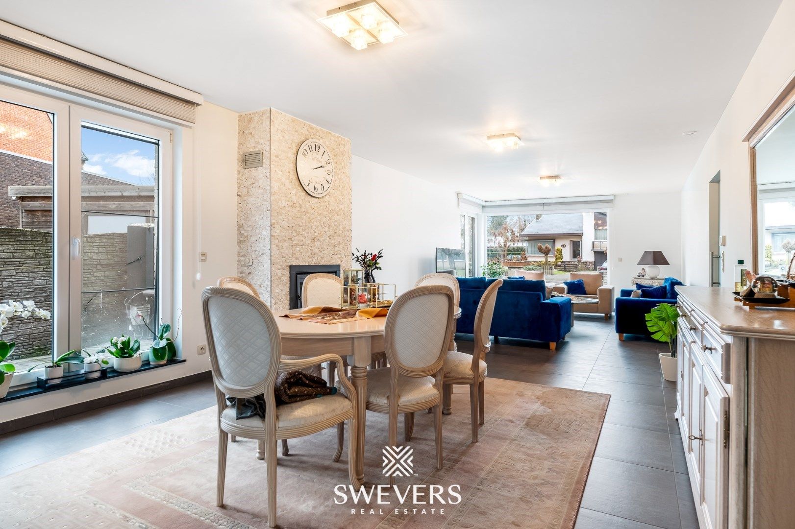 Zeer ruime, instapklare woning met 5 slaapkamers en 3 badkamers in Heusden-Zolder foto 5