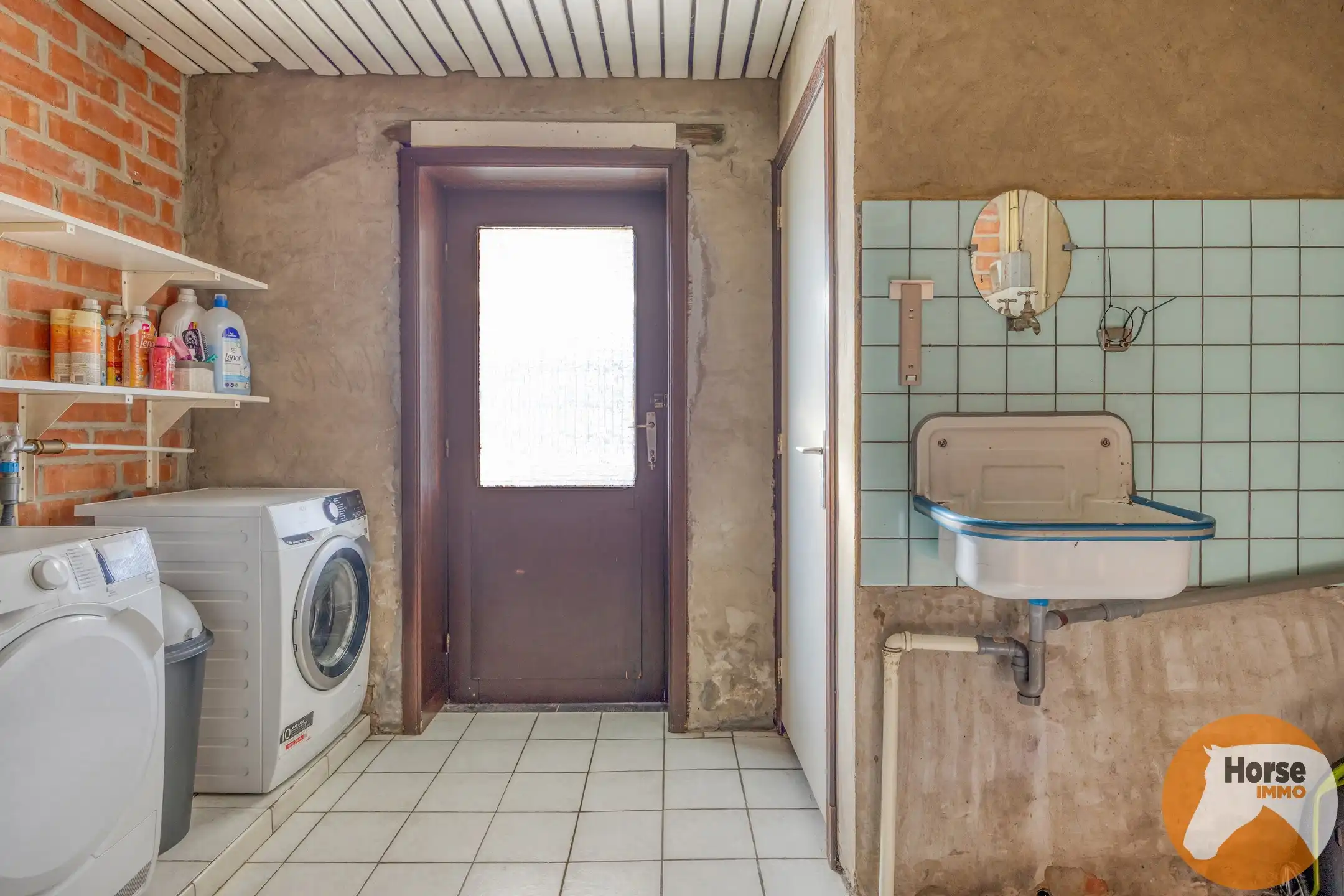 LOKEREN - Ruime woning met veel  mogelijkheden foto 32