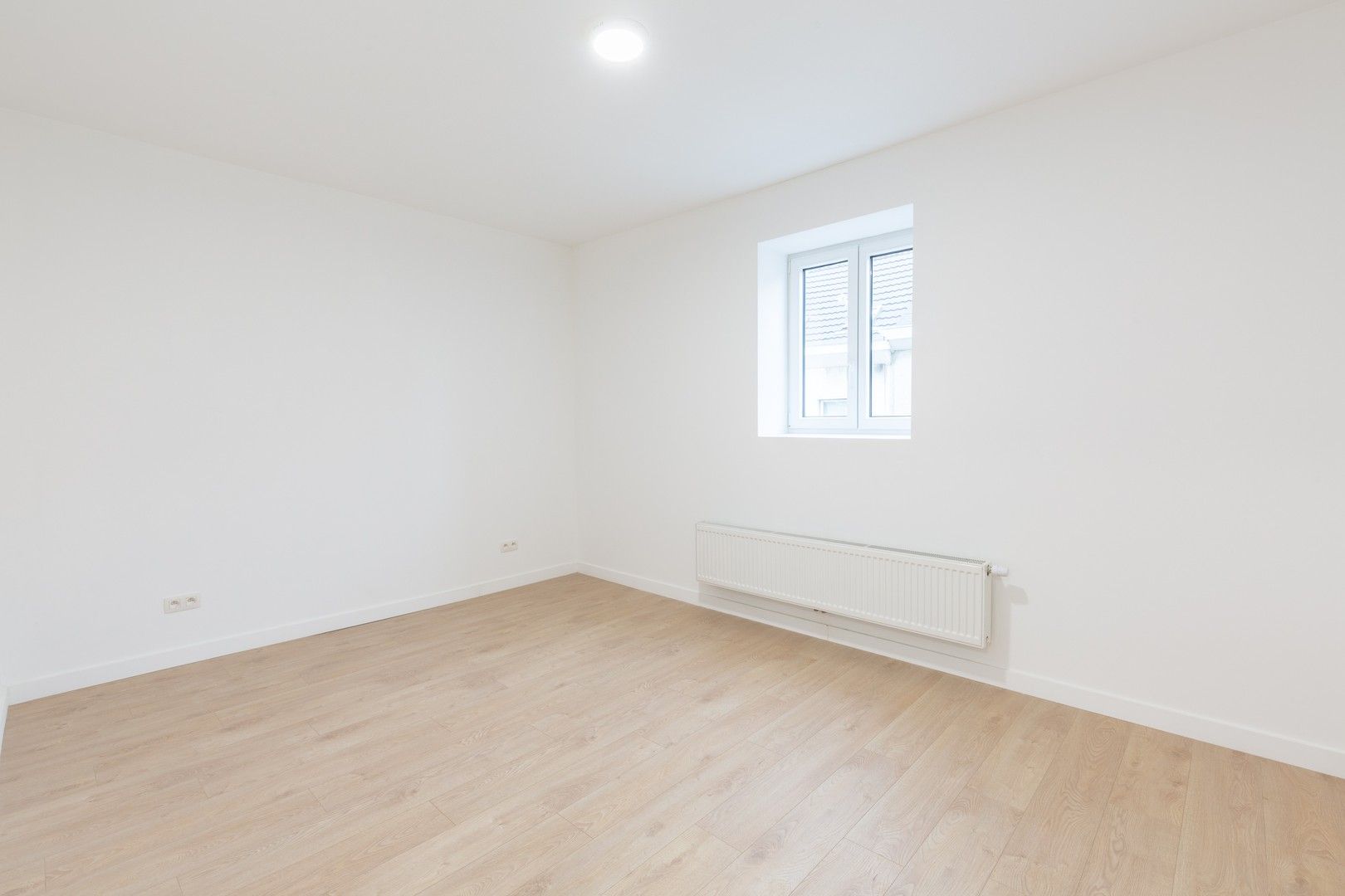 Totaal gerenoveerde woning foto 12