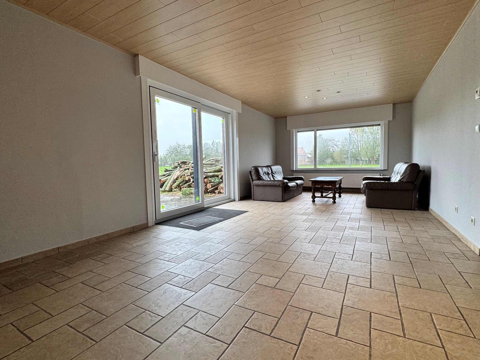 Alleenstaande woning met 3 slaapkamers te Ichtegem foto 3