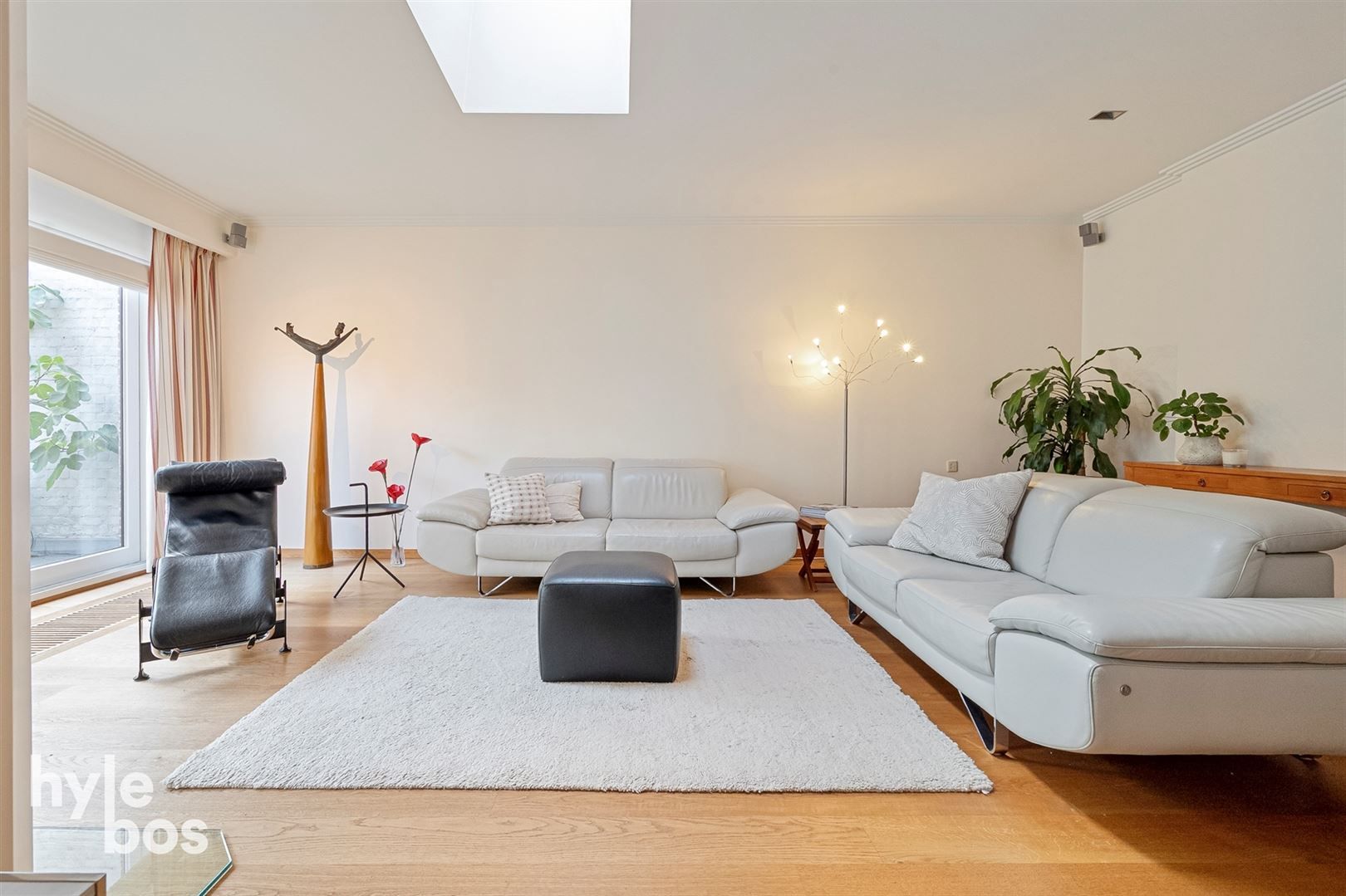 Stijlvolle ruime woning met praktijk & stadstuin foto 4