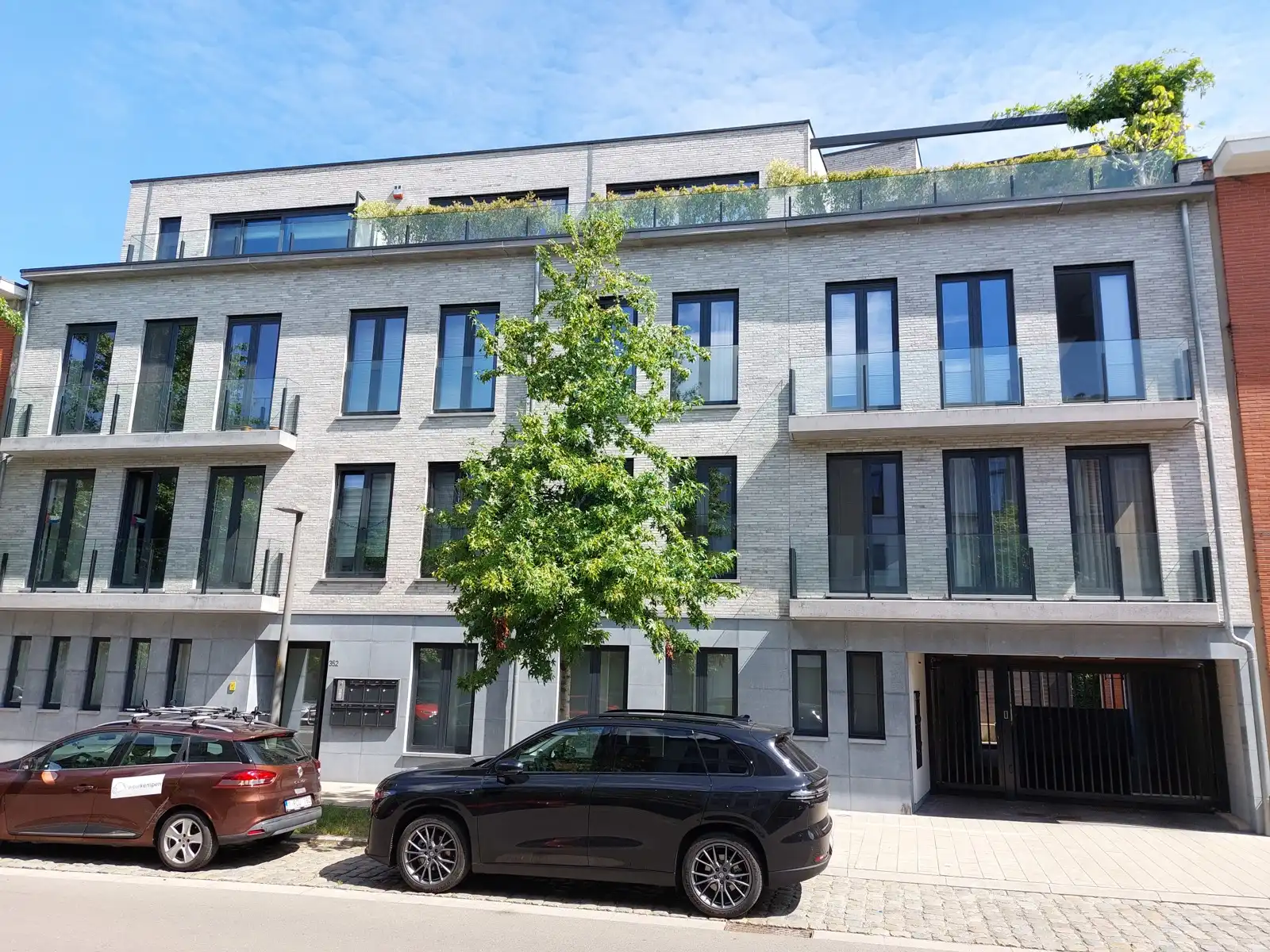 Parkeerplaats te huur foto 2