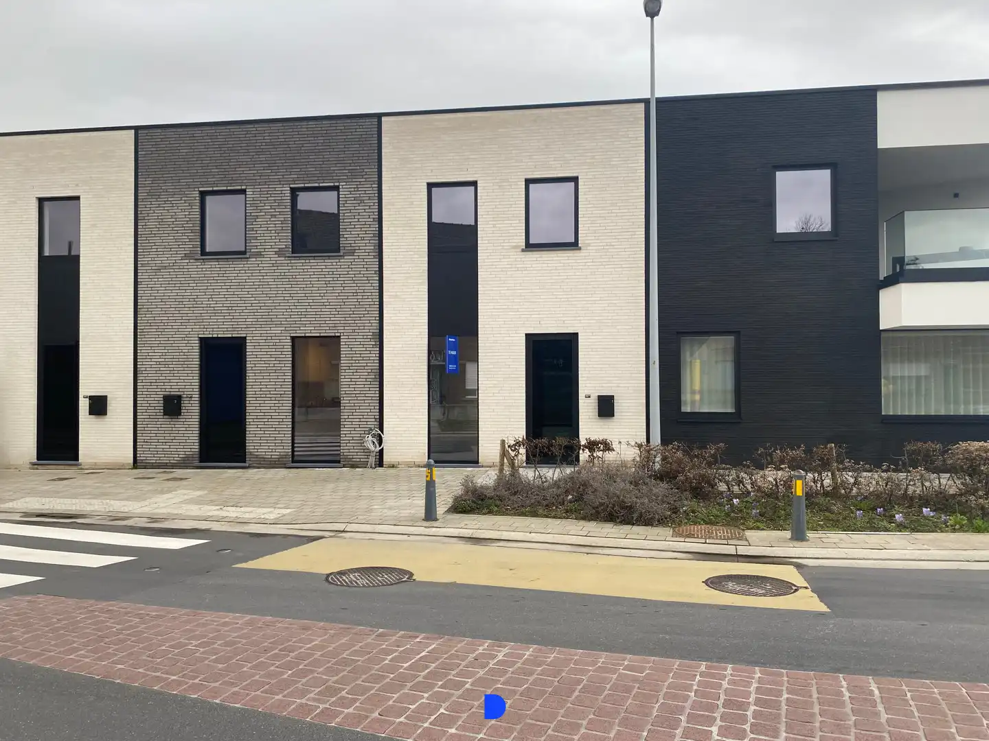 Prachtige nieuwbouwwoning in het centrum van Oostnieuwkerke foto 12