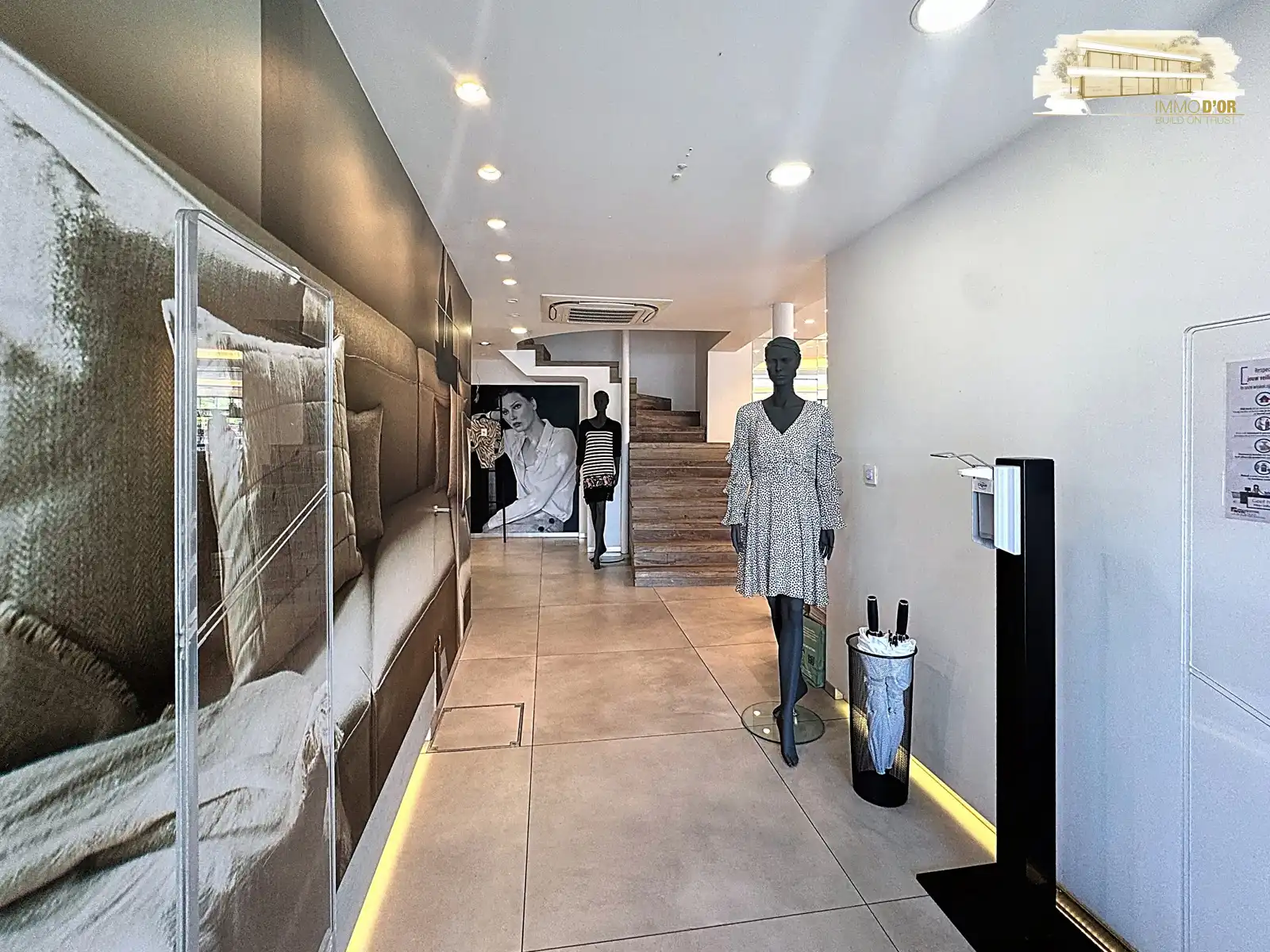 Lichtrijke handelsruimte op toplocatie! foto 10