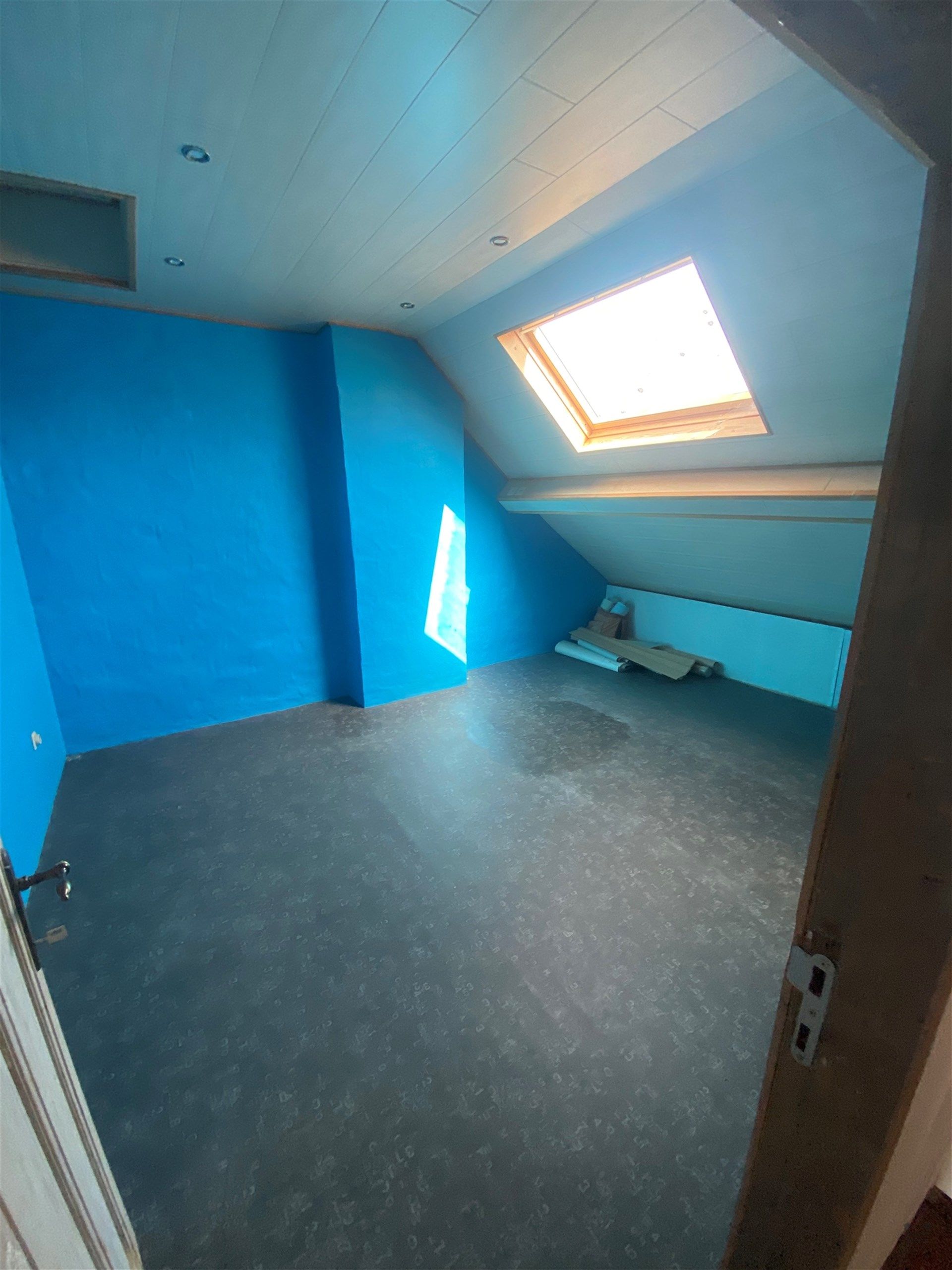 Ruime woning met 5 slaapkamers te Oostende foto 19