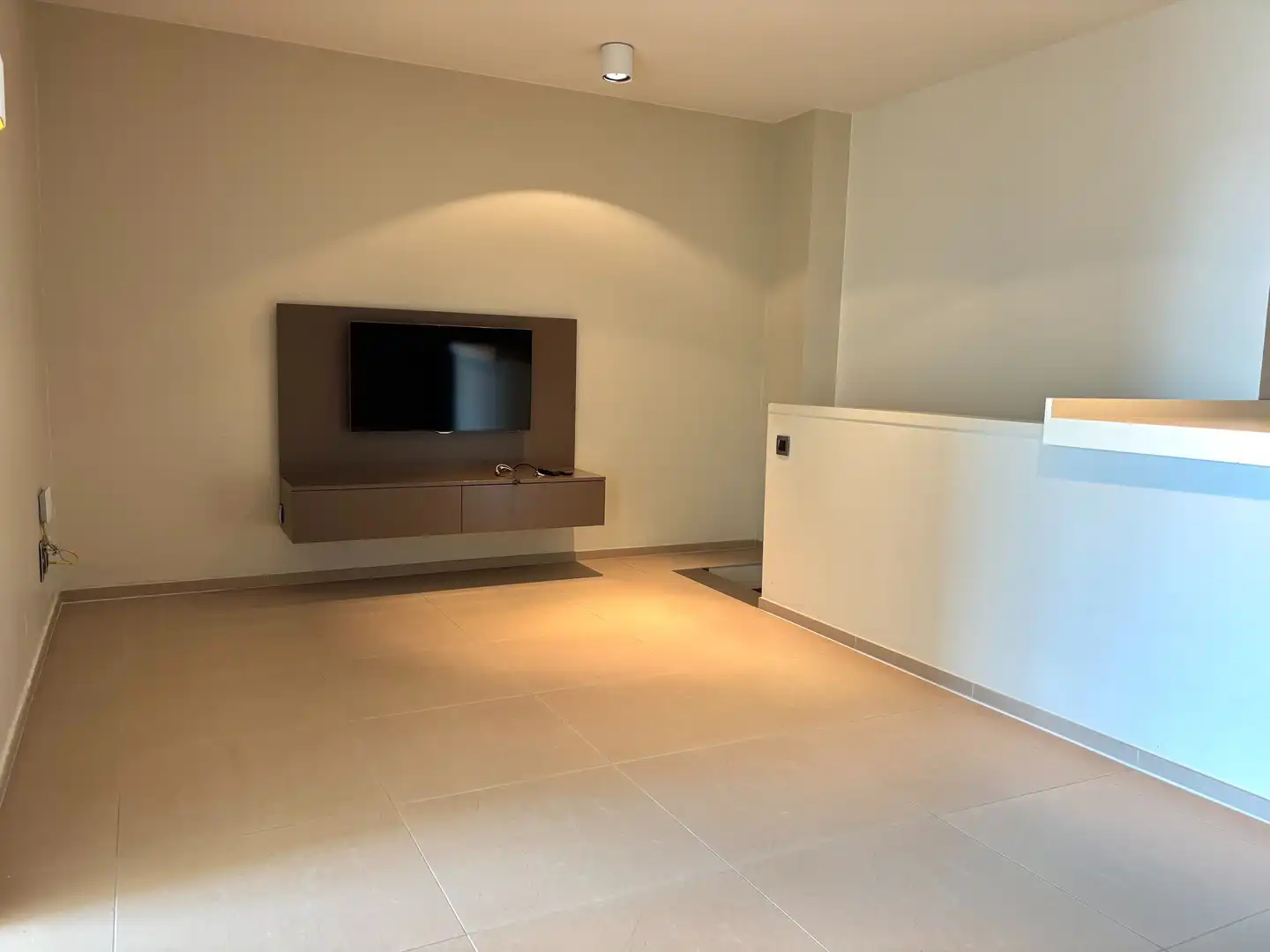 Uitzonderlijk ruim en gerenoveerd duplexappartement met 5 slaapkamers met zonnig terras in Sint-Idesbald foto 14