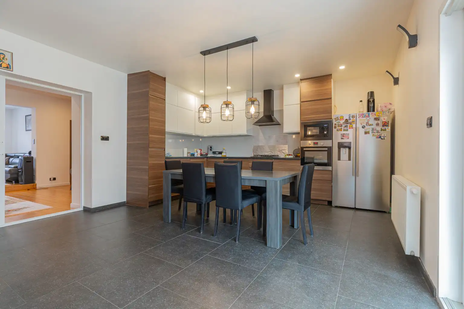 Gerenoveerde woning op wandelafstand van het centrum! foto 3