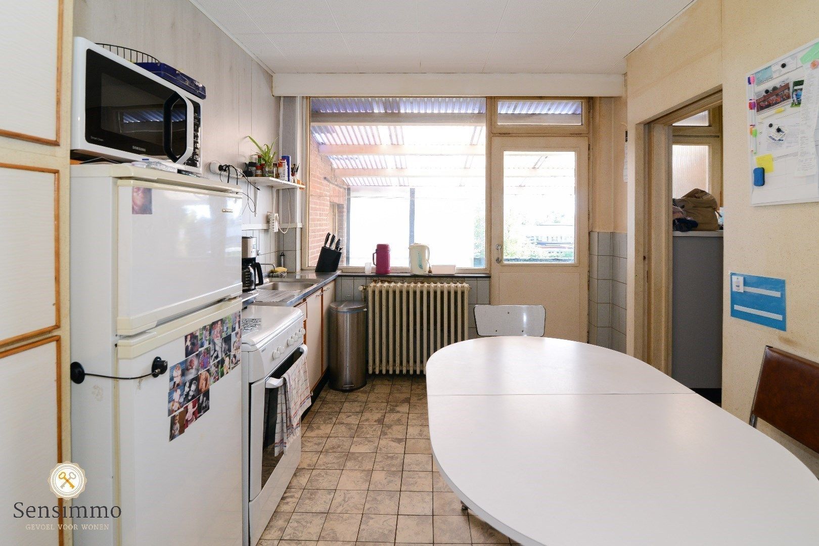 Ruime halfopen 235m² woning op 7a45ca perceel te Genk foto 16