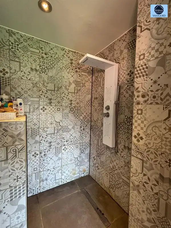VERNIEUWDE WONING MET 4 SLAAPKAMERS EN TUIN  foto 10