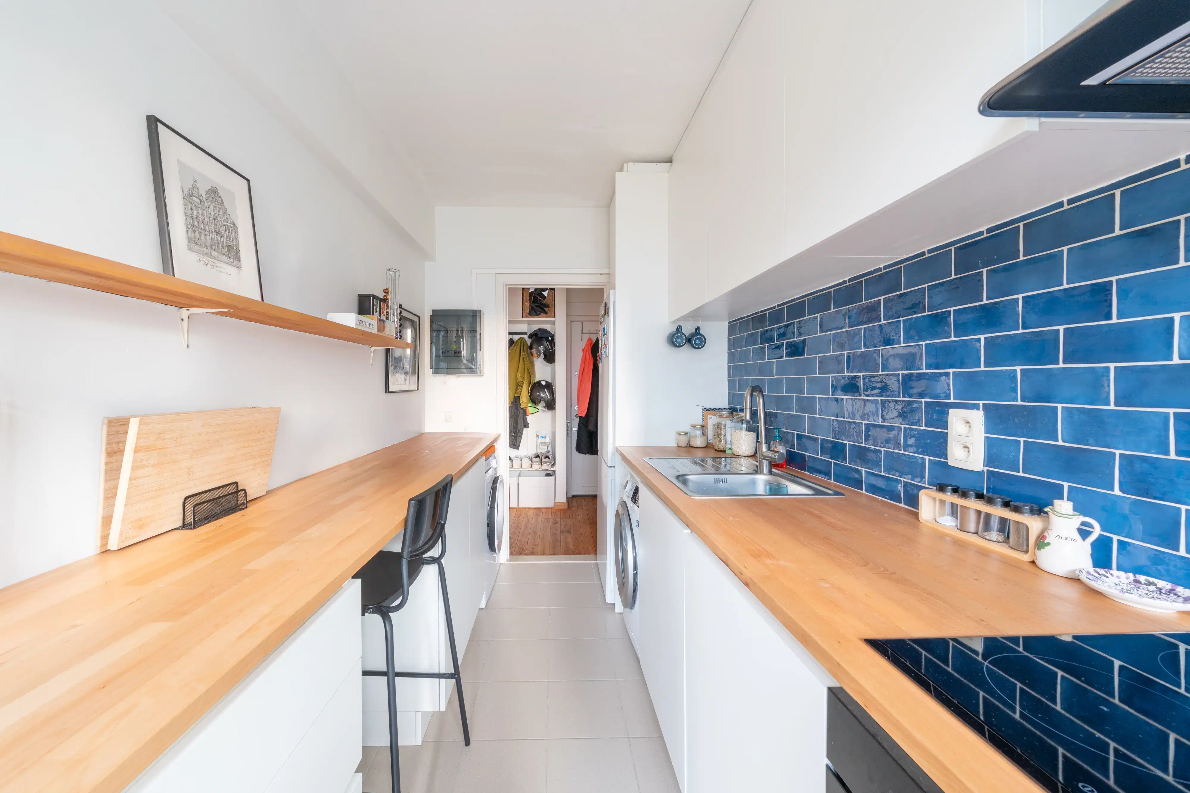 Instapklaar appartement met ruim terras in Berchem foto 5