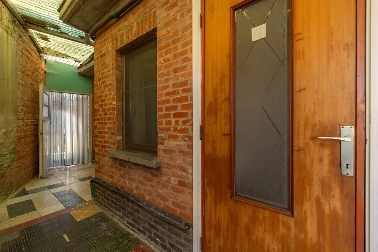 Te renoveren woning met ruimte, rust en potentieel foto 39