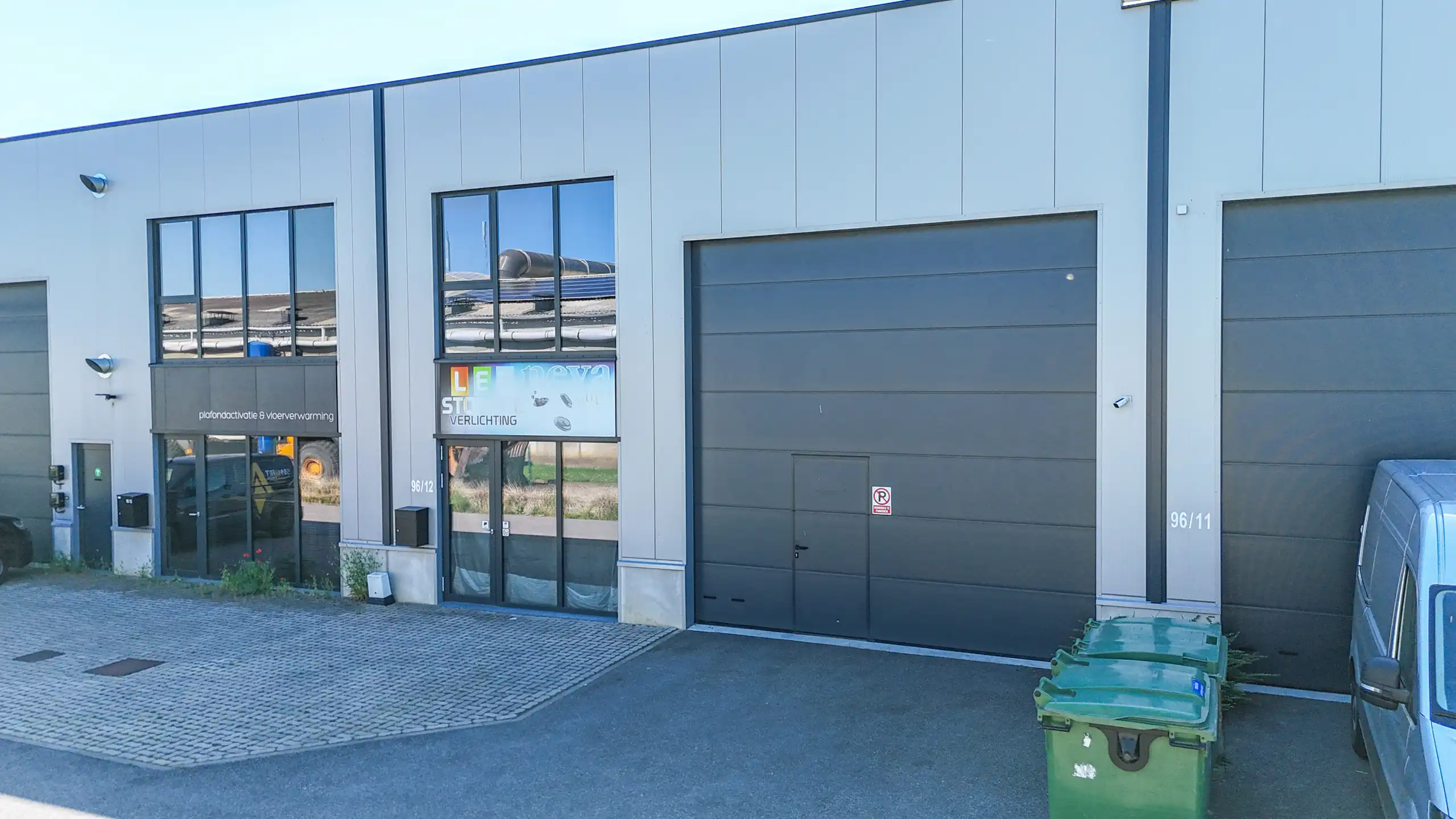 Recente KMO-unit van 400m² met kantoren op toplocatie in HZ! foto 24