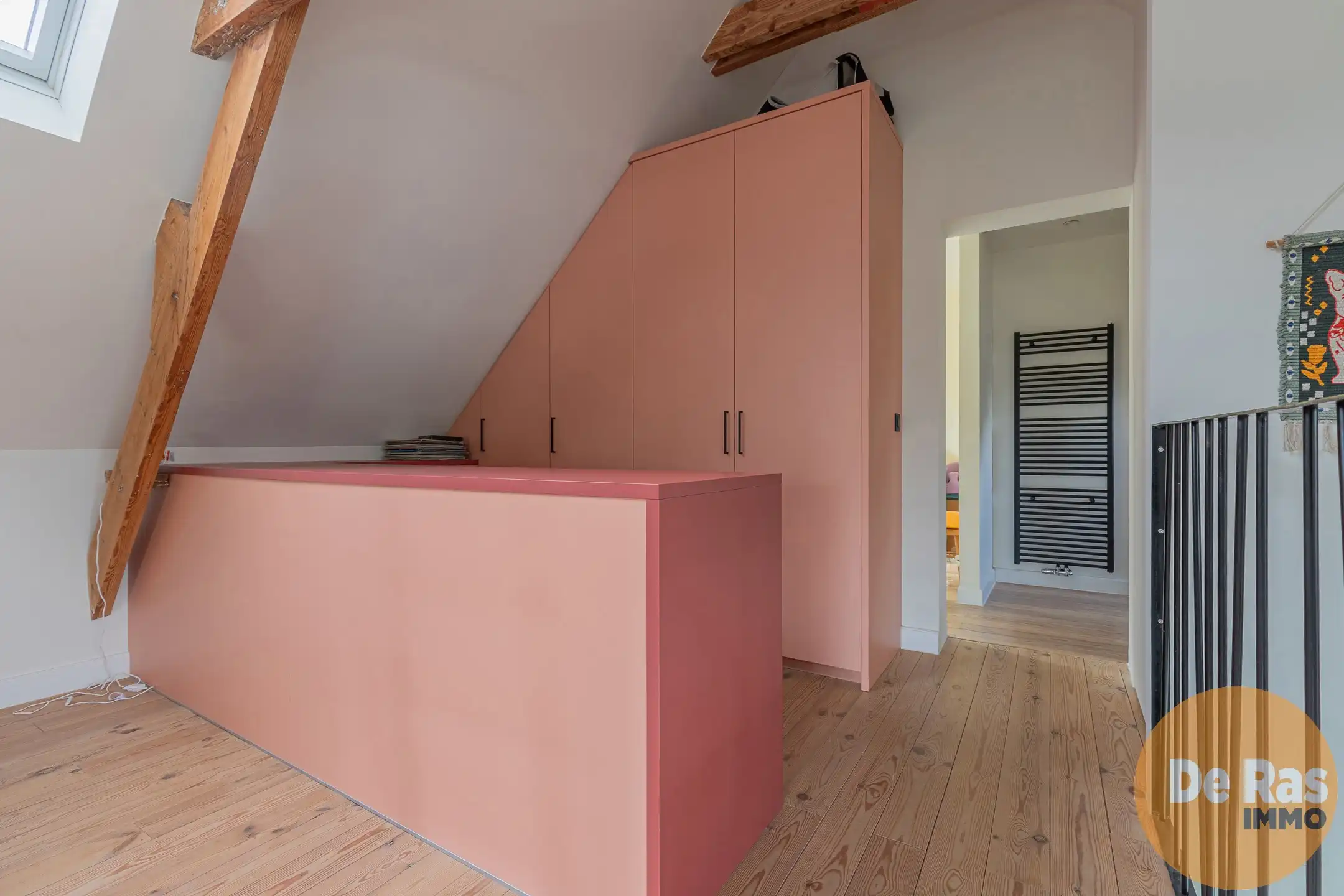 BURST-Mooi gerenoveerde hoeve op rustige locatie met carport foto 13